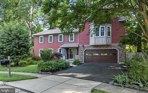 9472 LAPSTRAKE LANE BURKE VA 22015