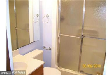 OAKTREE - Residential Lease