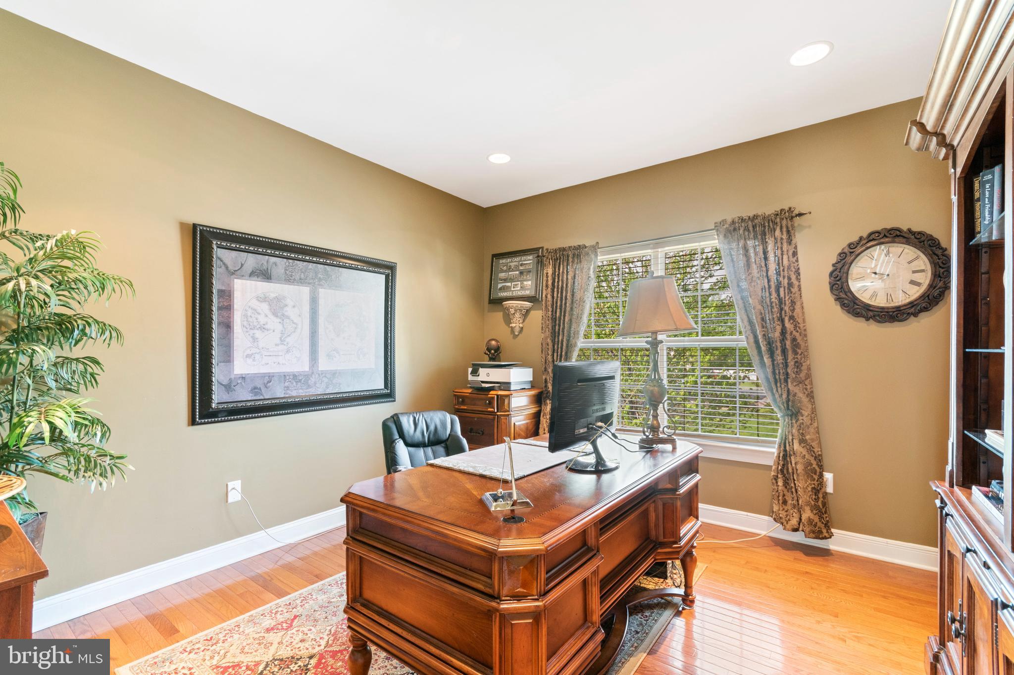 WELLINGTON ESTATES - Residential