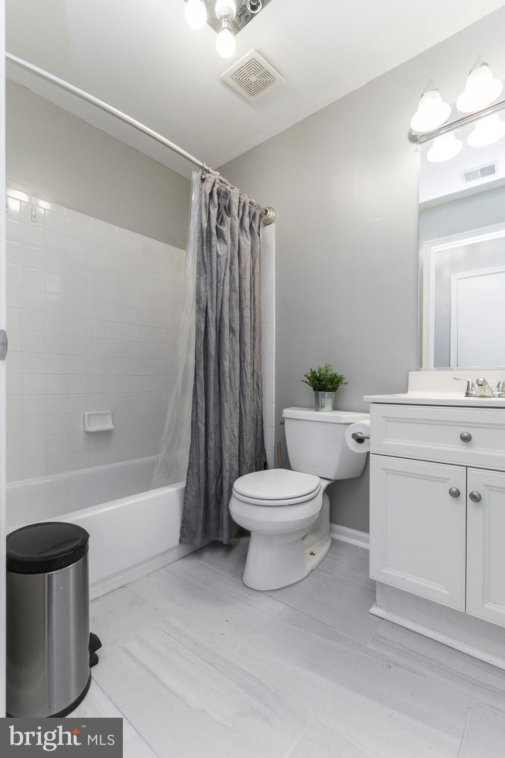 CARDINAL PLACE - Residential Lease