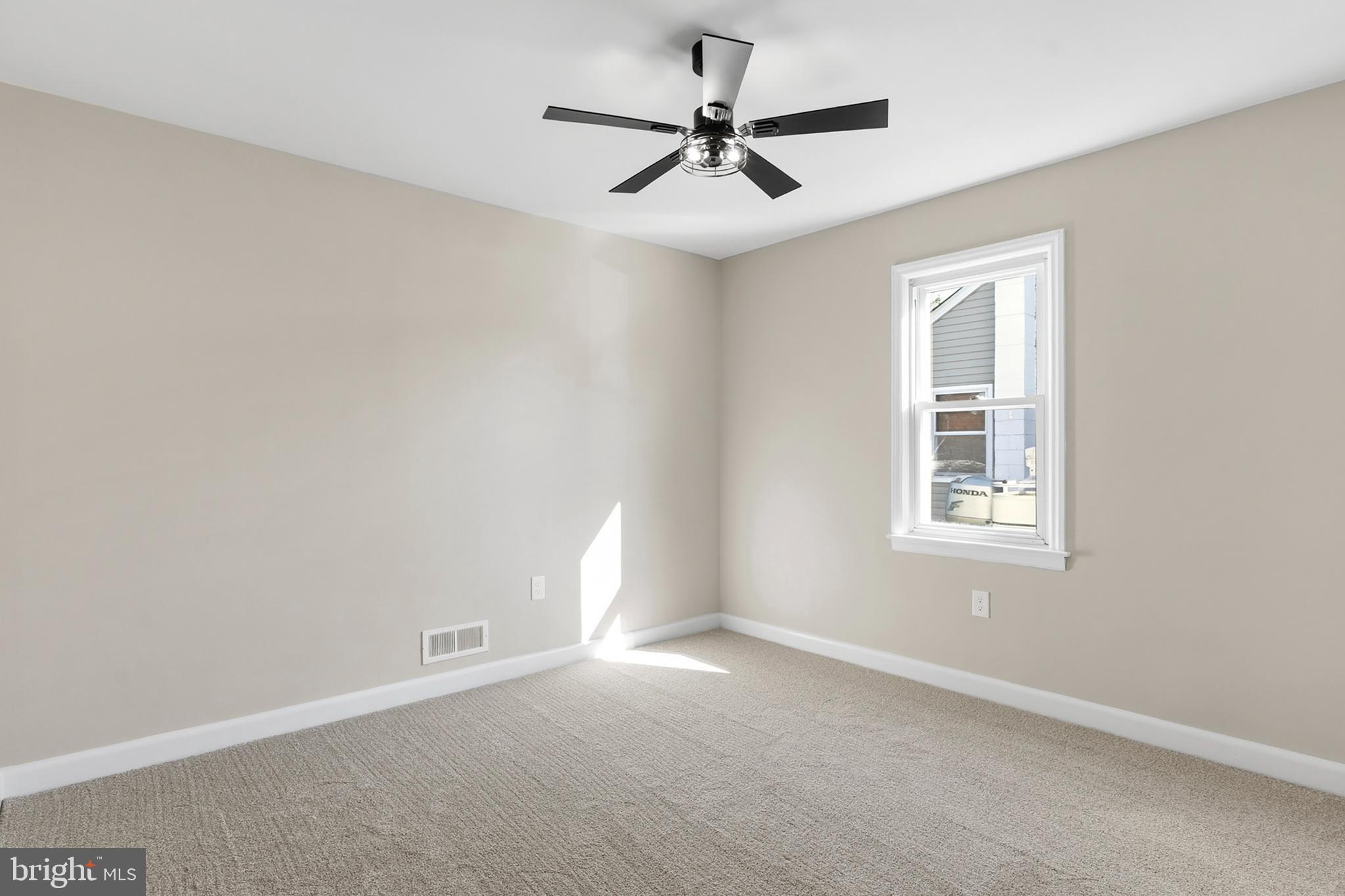 RIVIERA BEACH - Residential