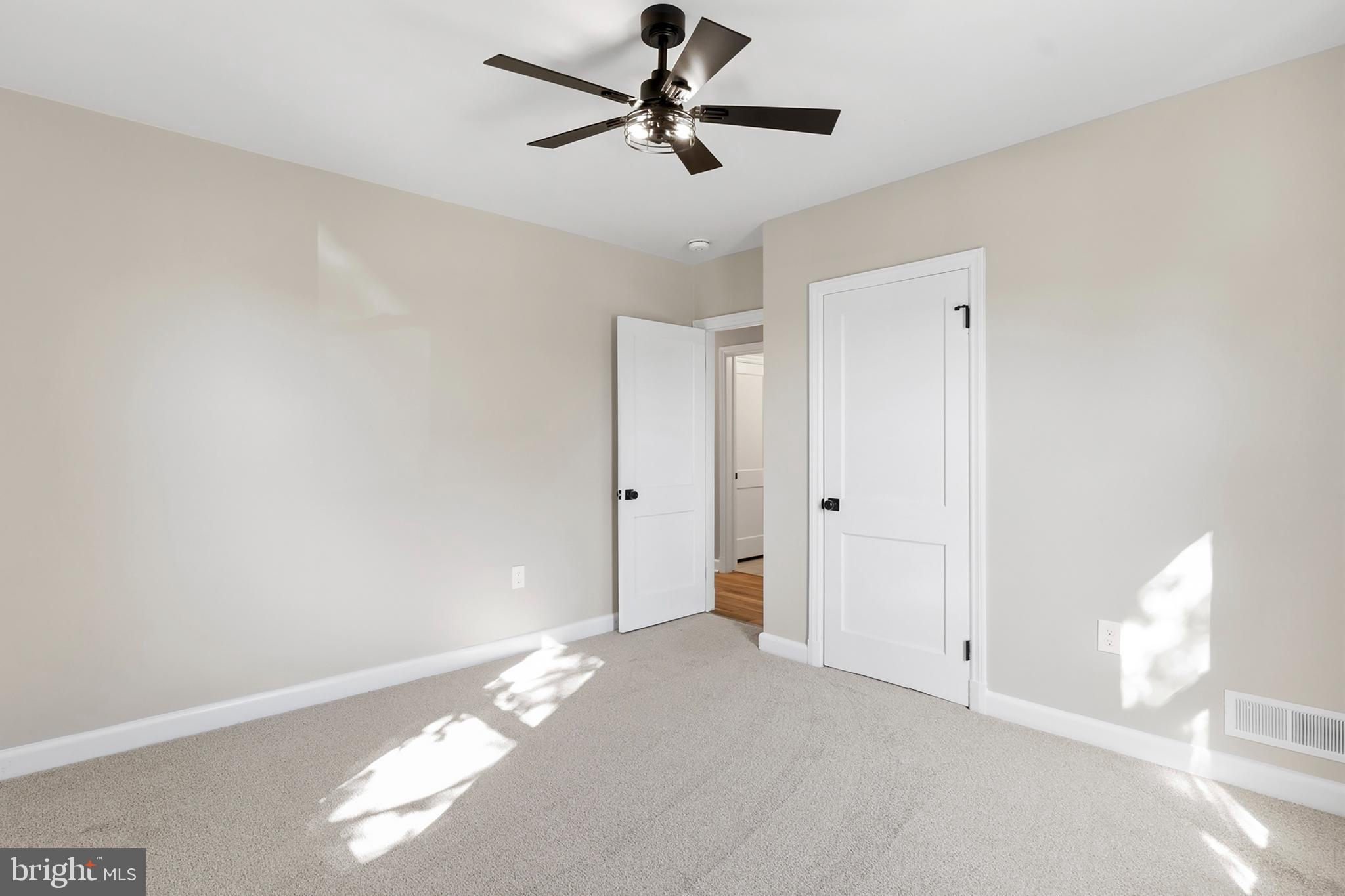 RIVIERA BEACH - Residential