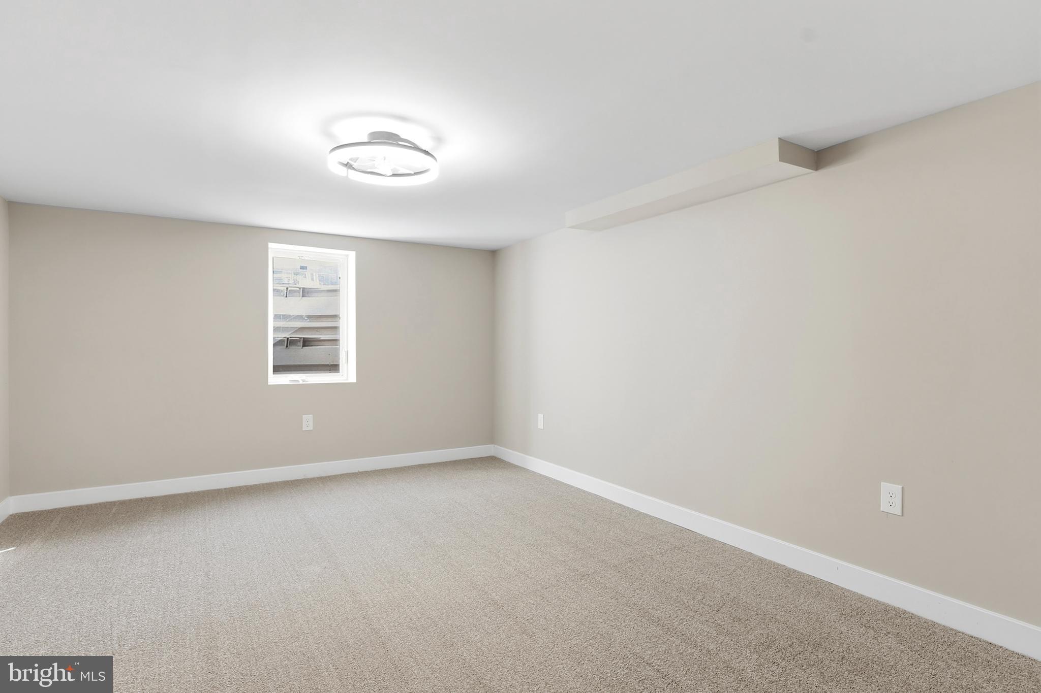 RIVIERA BEACH - Residential