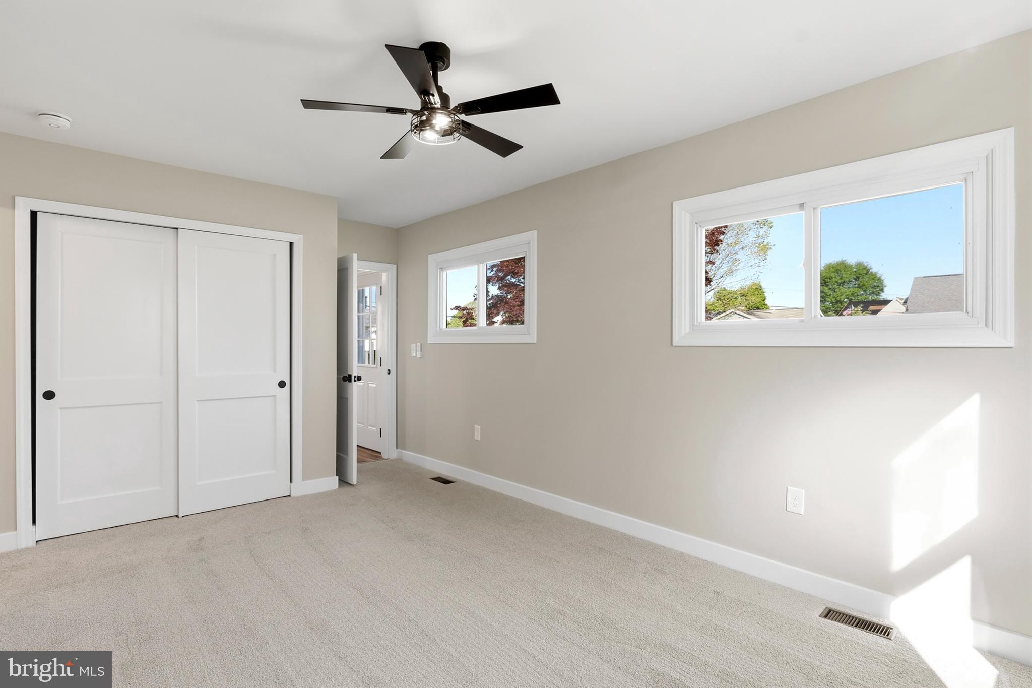 RIVIERA BEACH - Residential