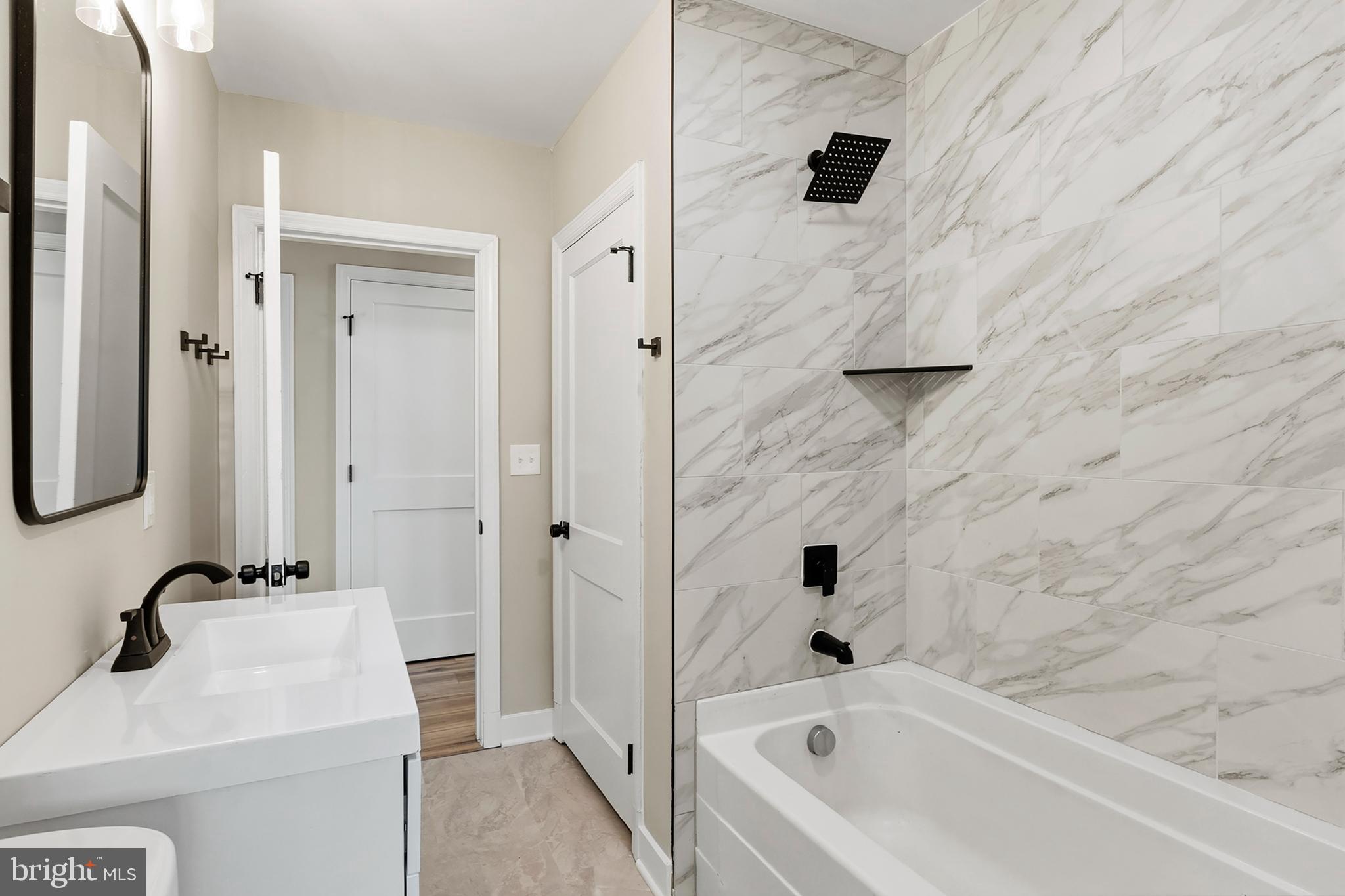 RIVIERA BEACH - Residential