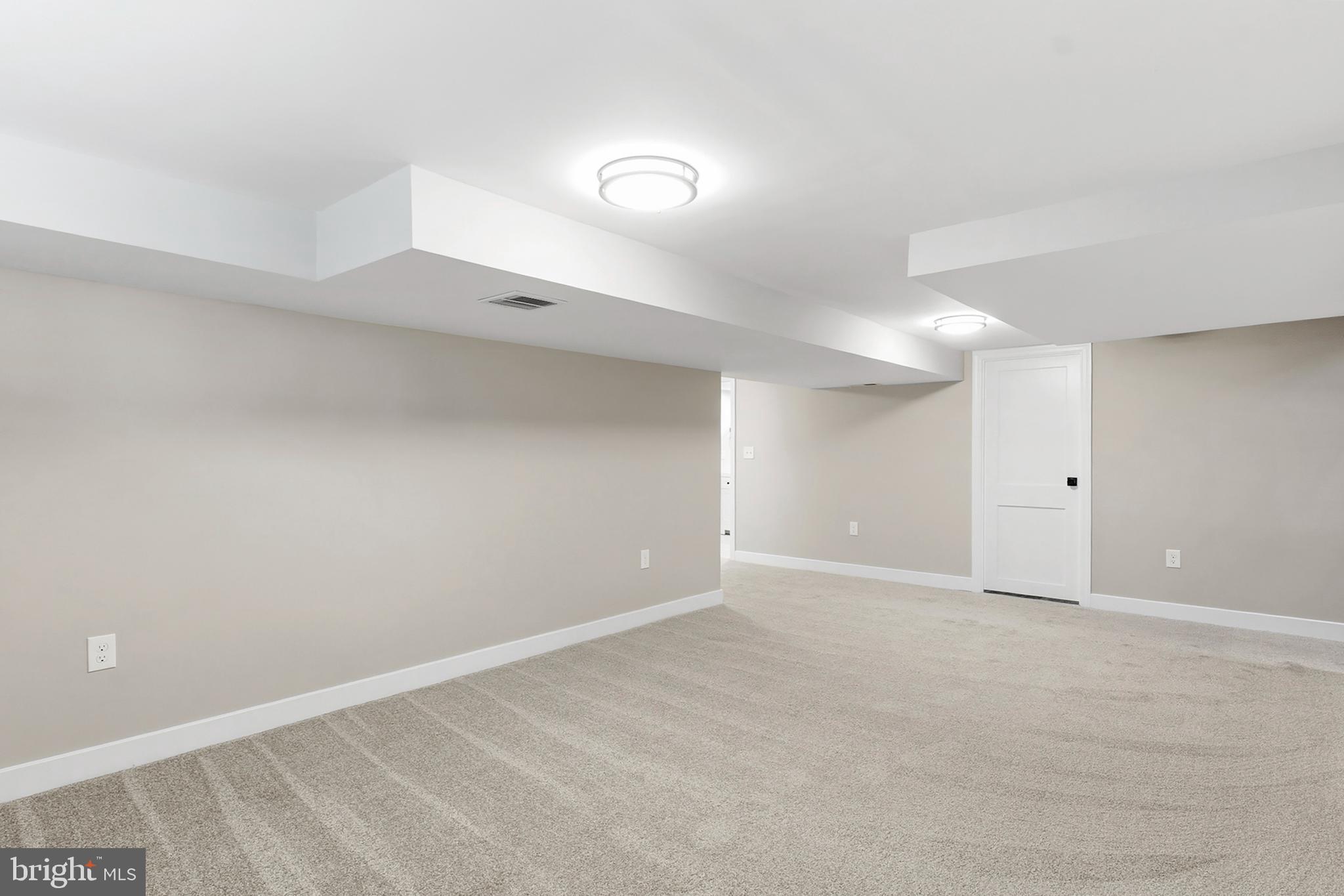 RIVIERA BEACH - Residential