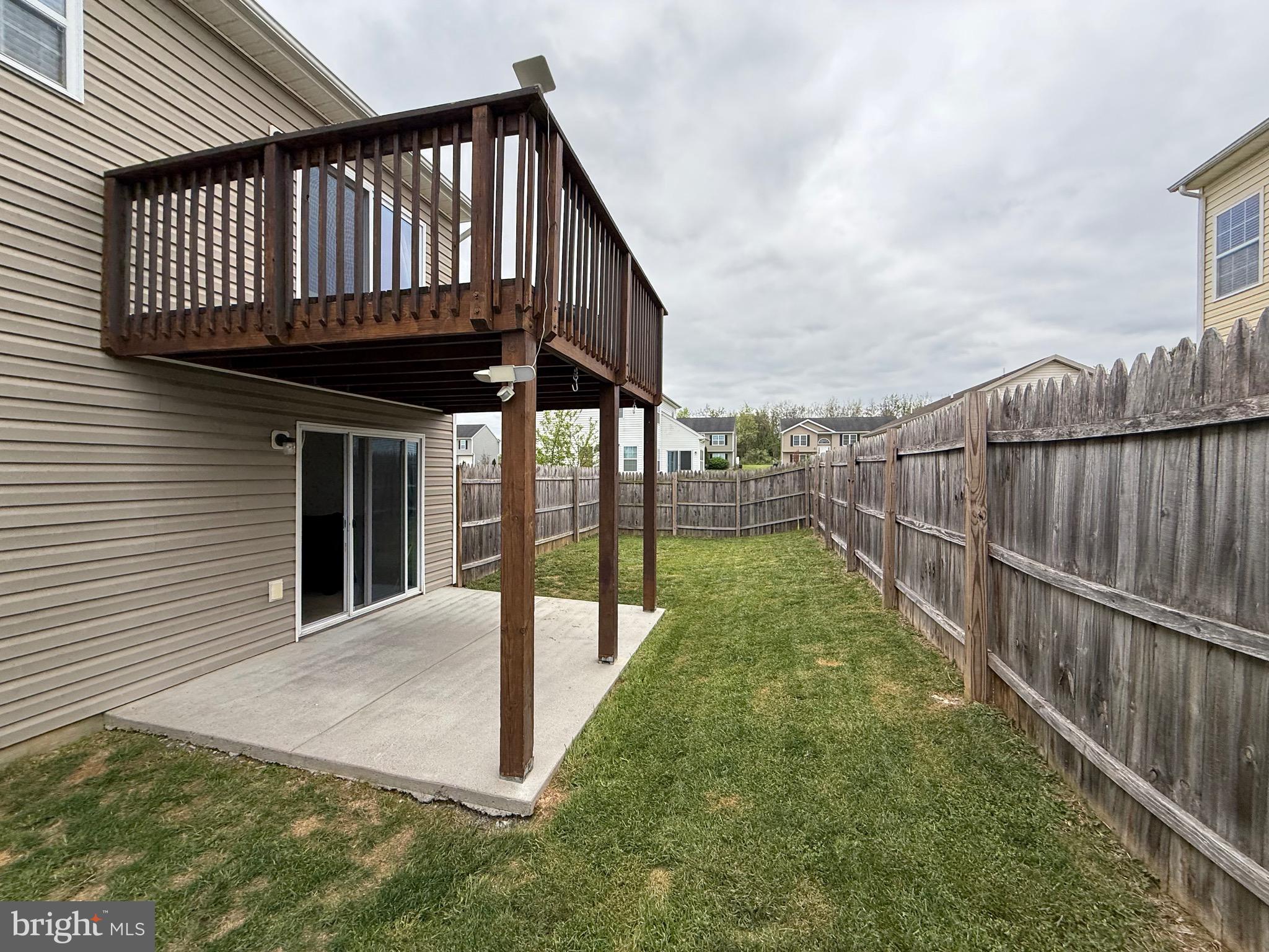 CRESTFIELD - Residential