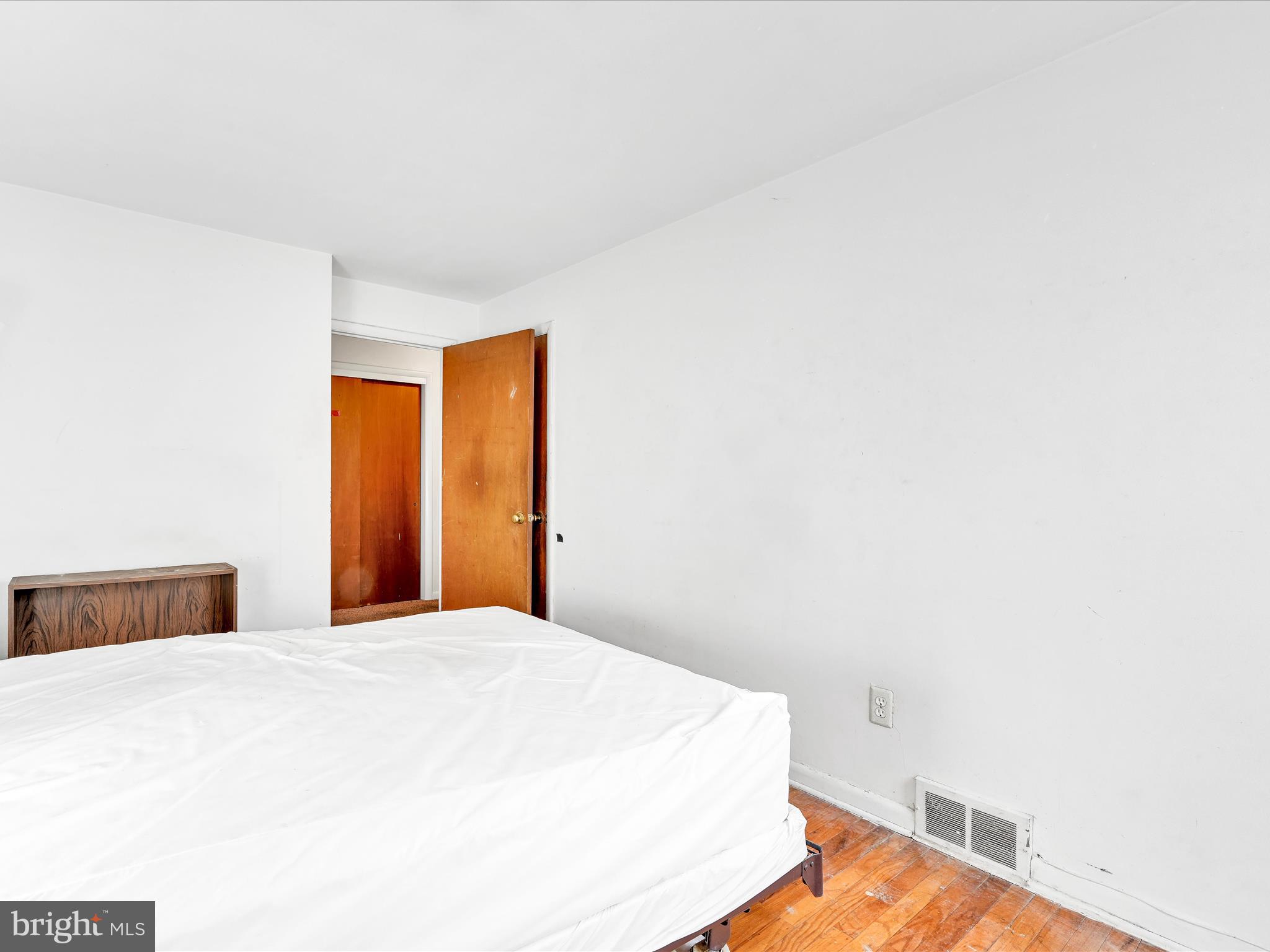 SHARON HILL - Residential