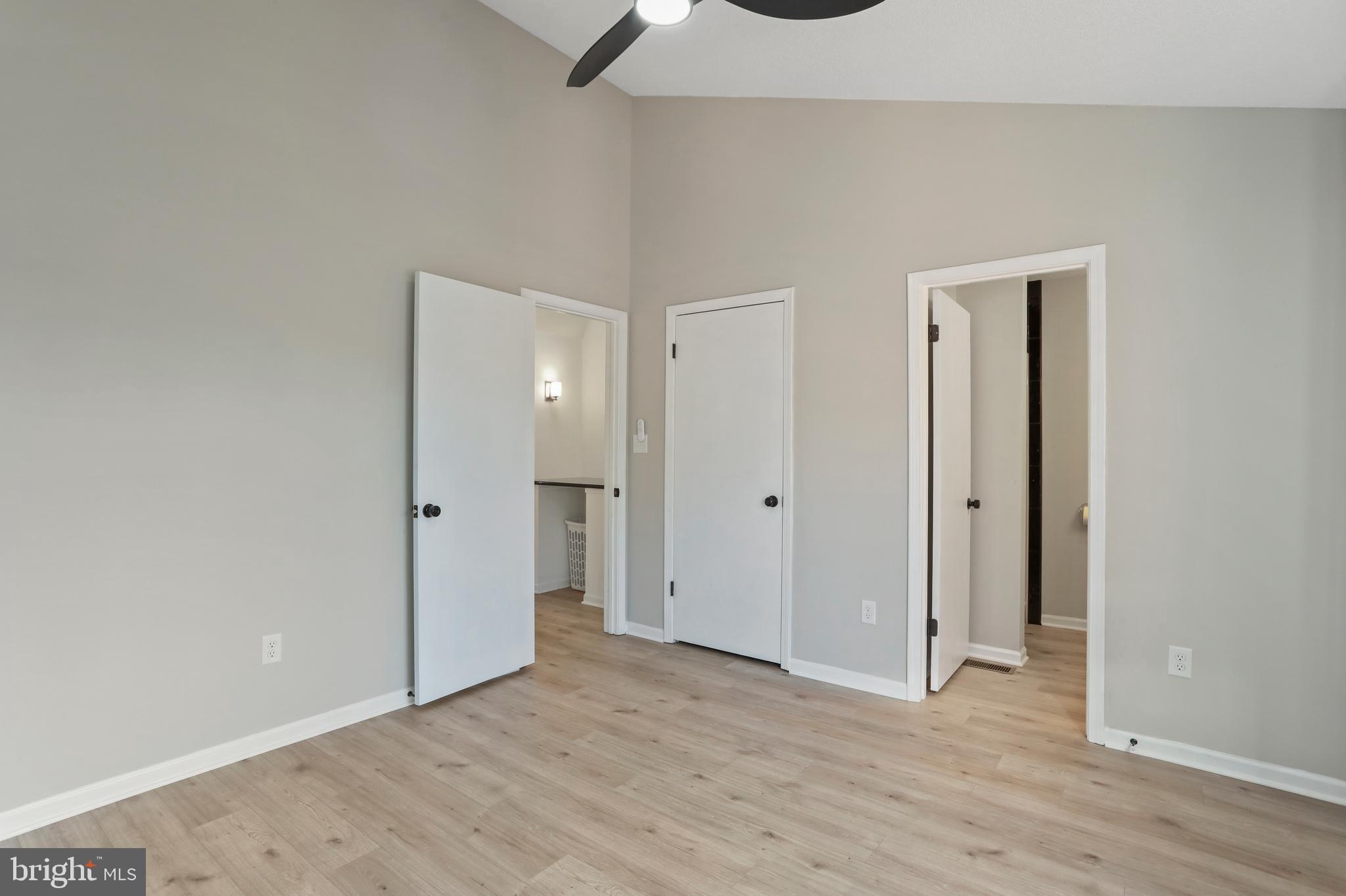 THE WOODS - Residential