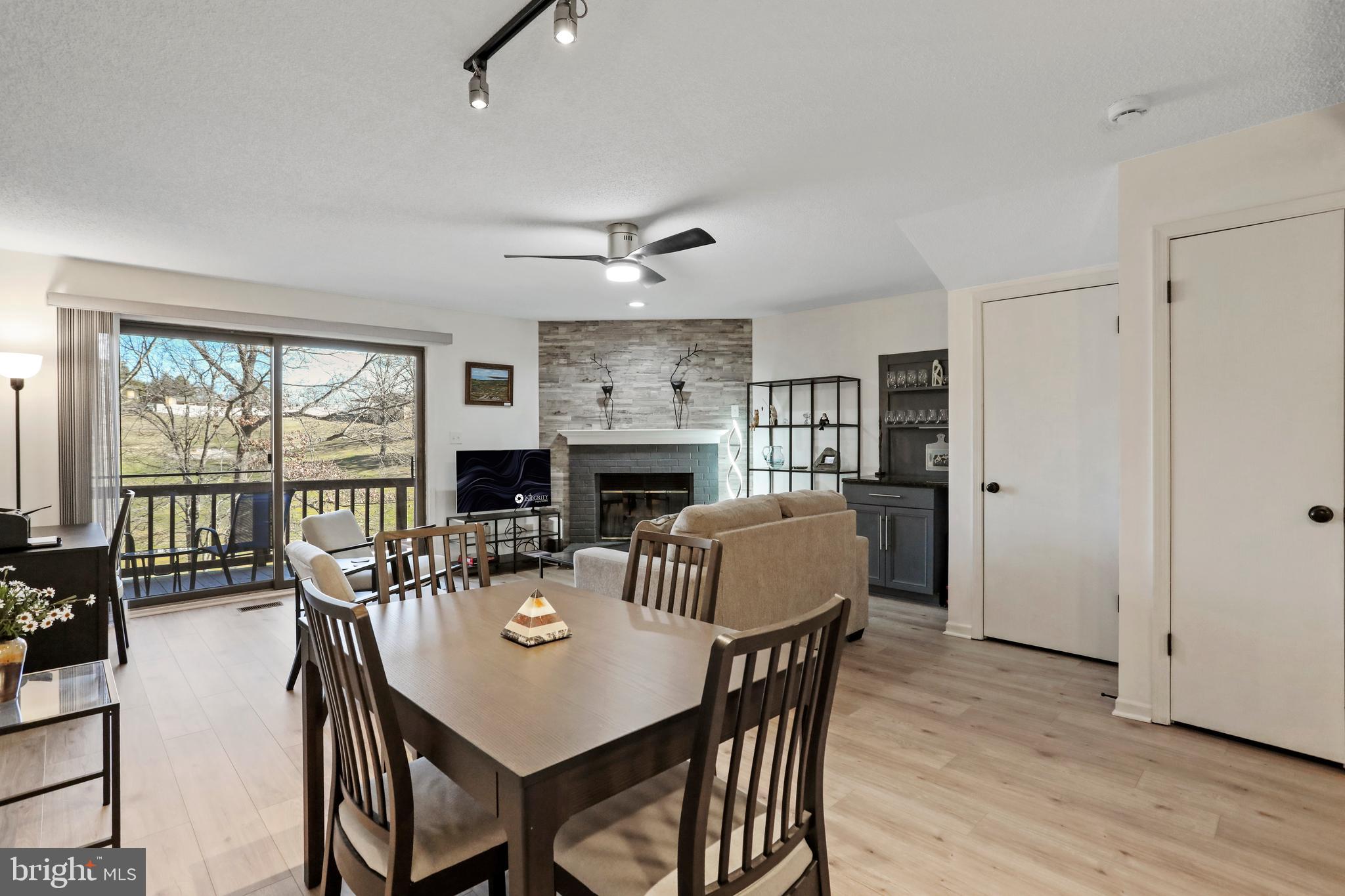 THE WOODS - Residential