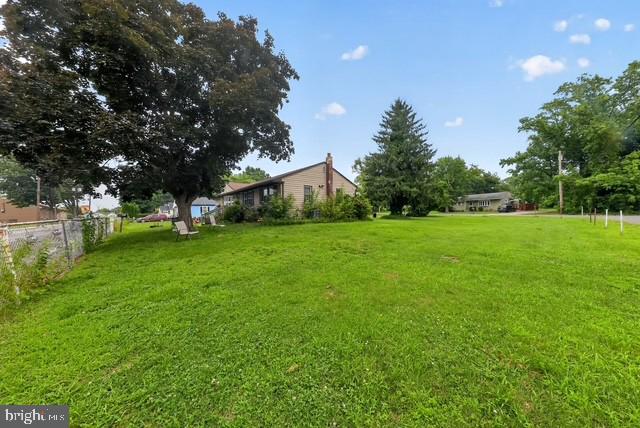 317 GILLETTE AVENUE