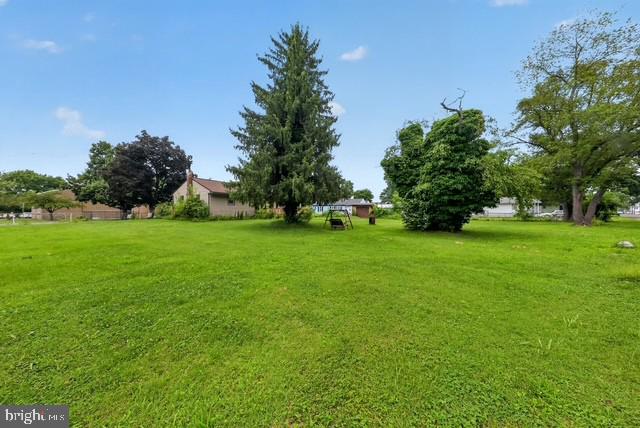 317 GILLETTE AVENUE