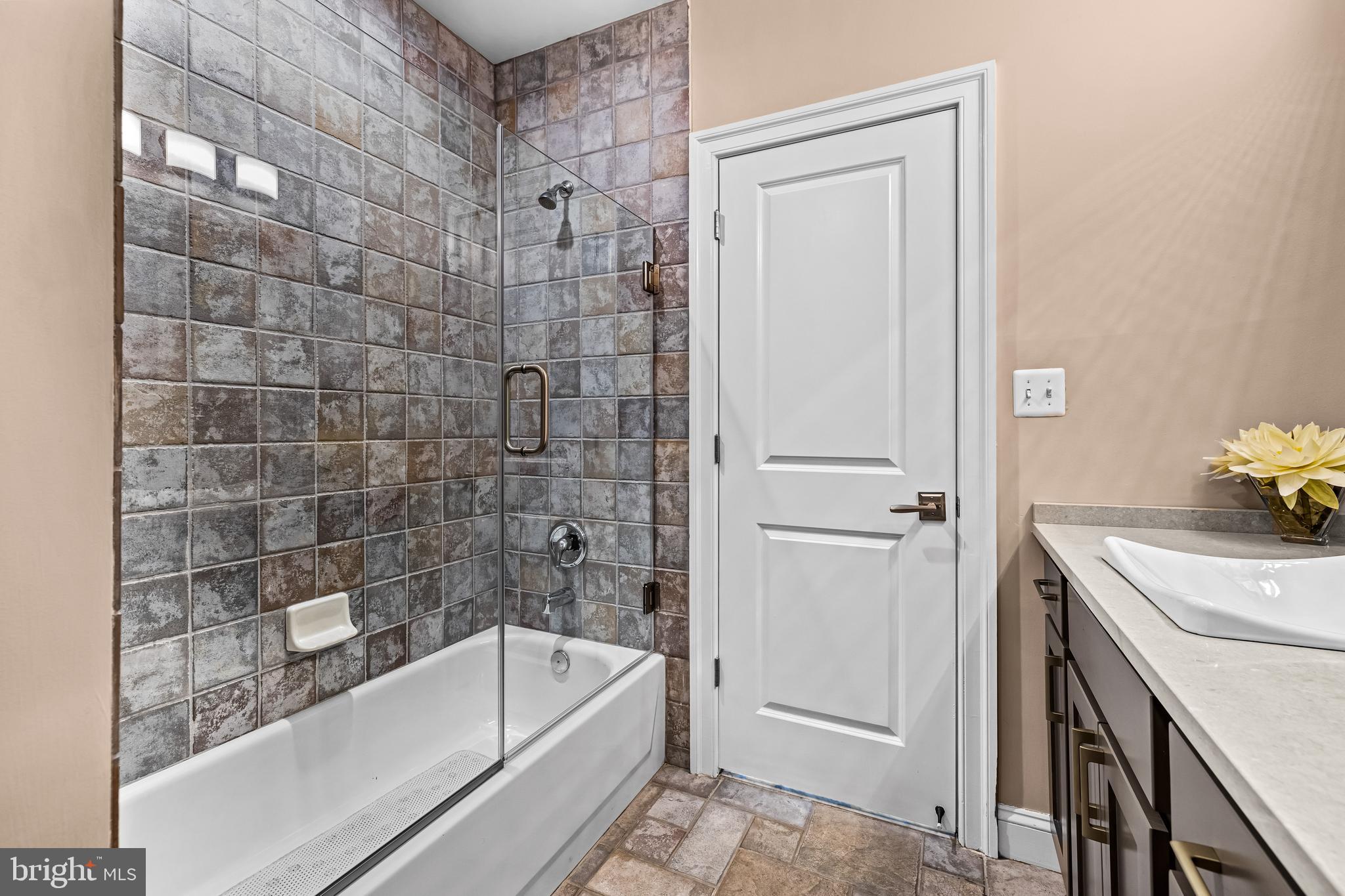 FOREST GLEN - Residential