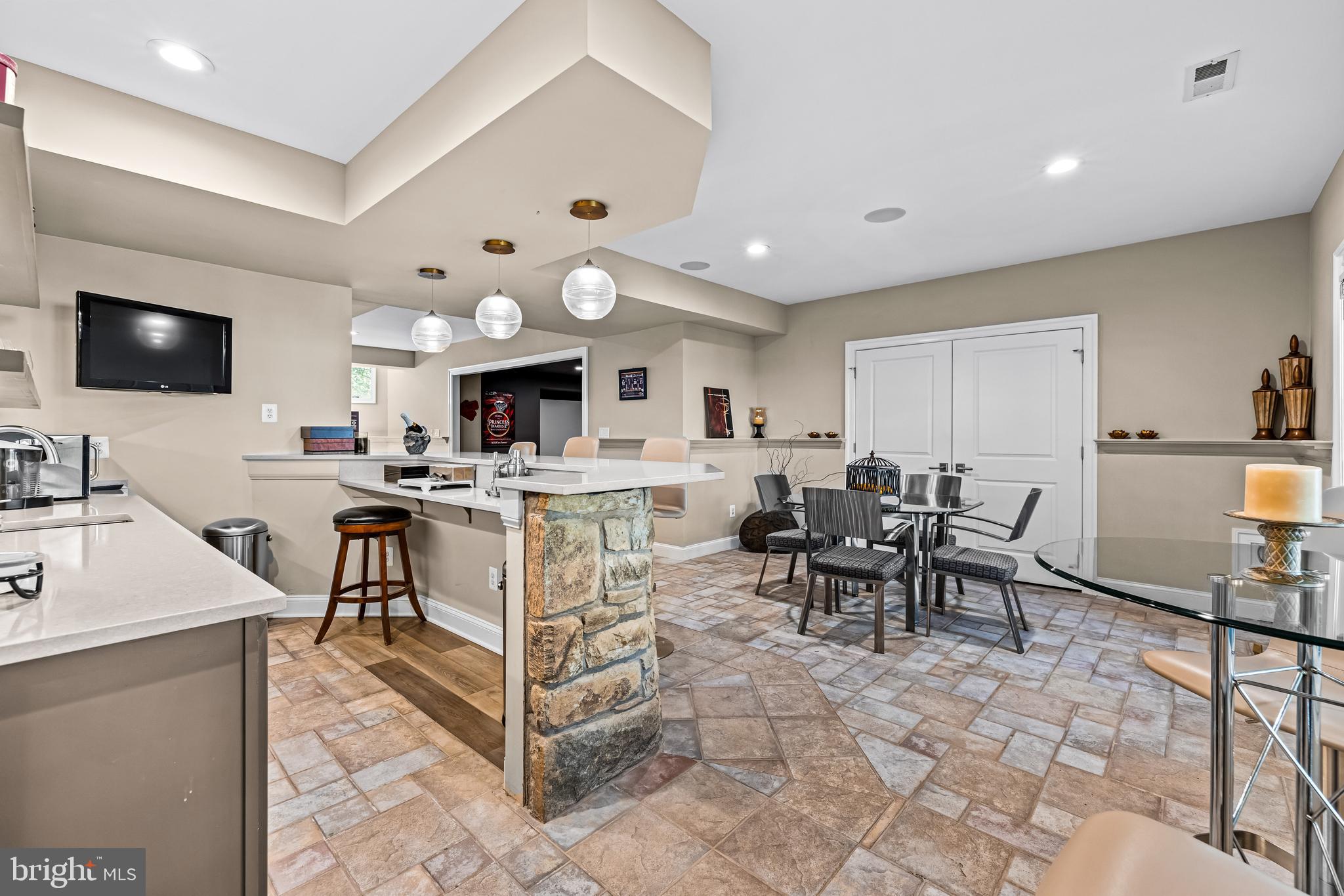 FOREST GLEN - Residential