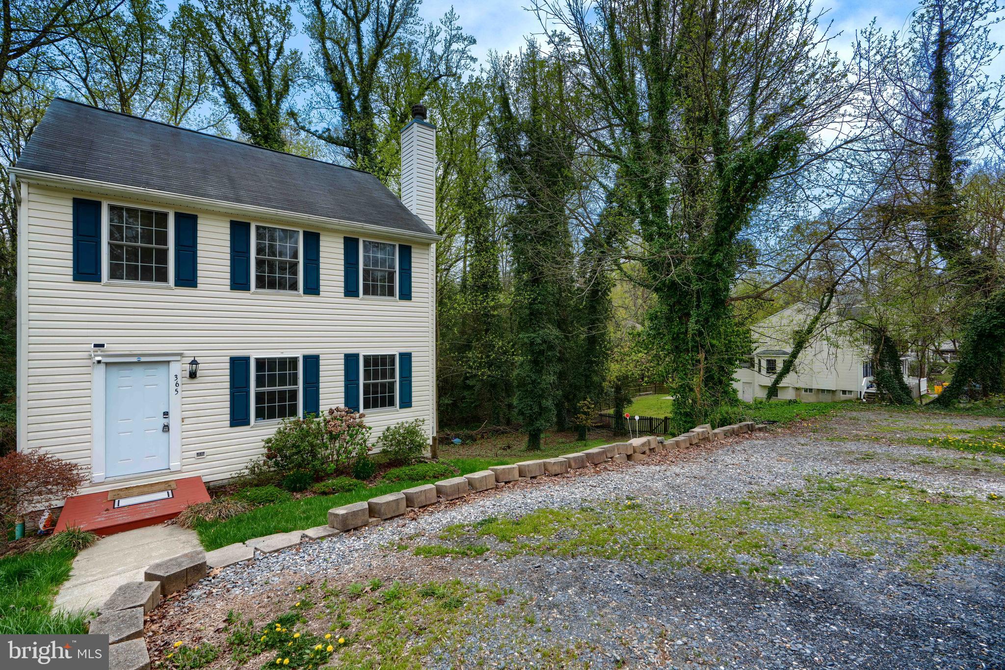 365 HICKORY TRAIL