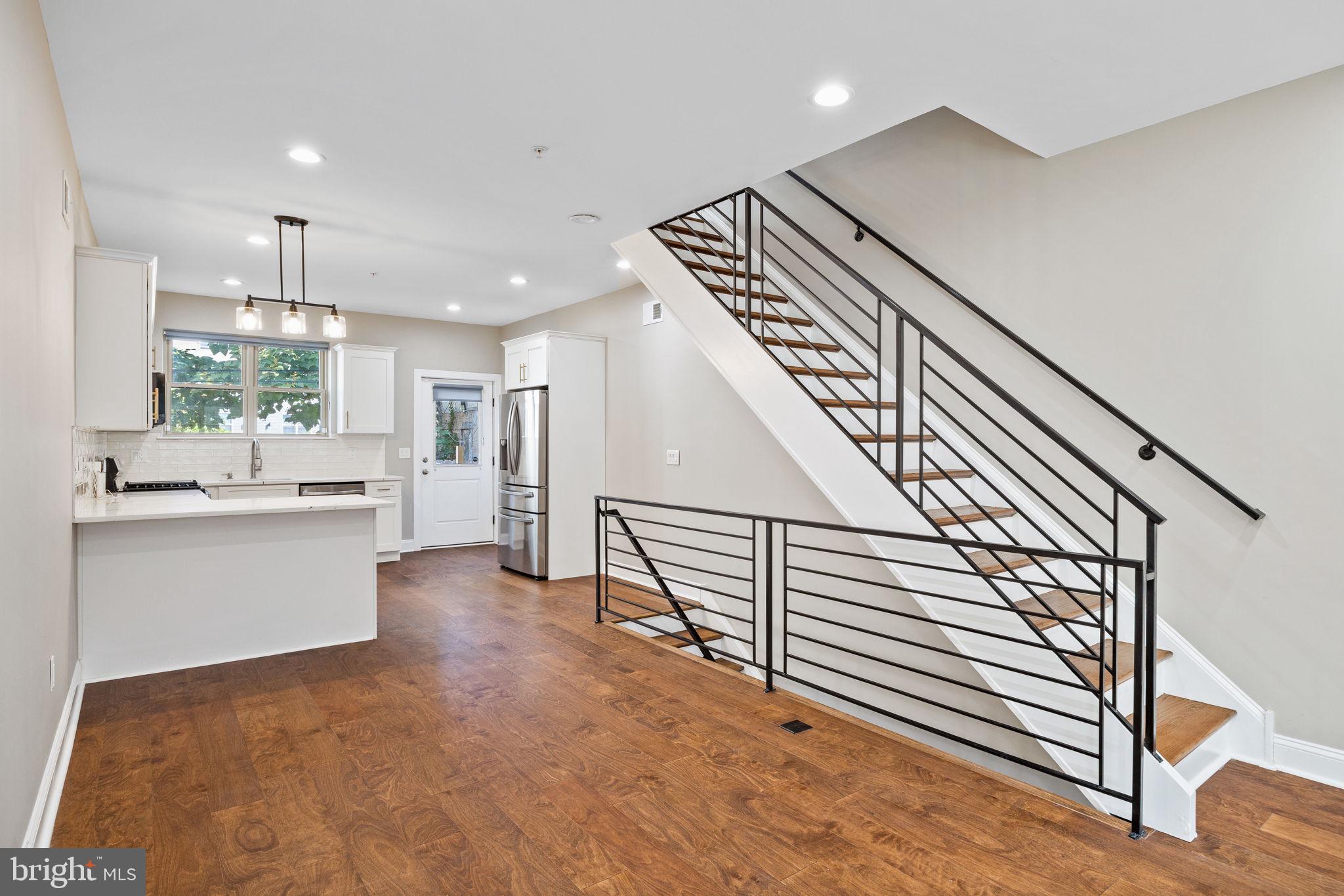 FRANCISVILLE - Residential