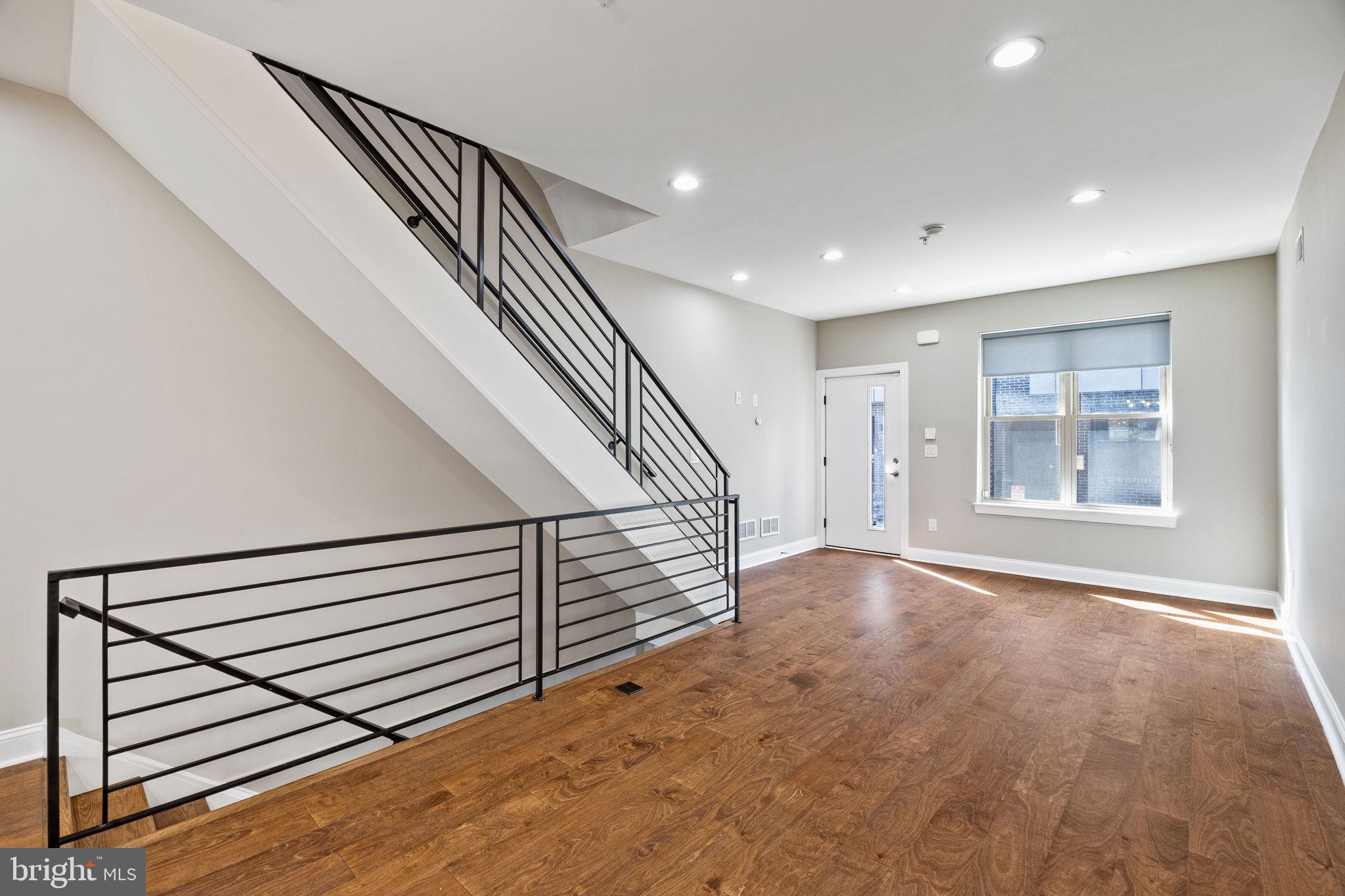 FRANCISVILLE - Residential