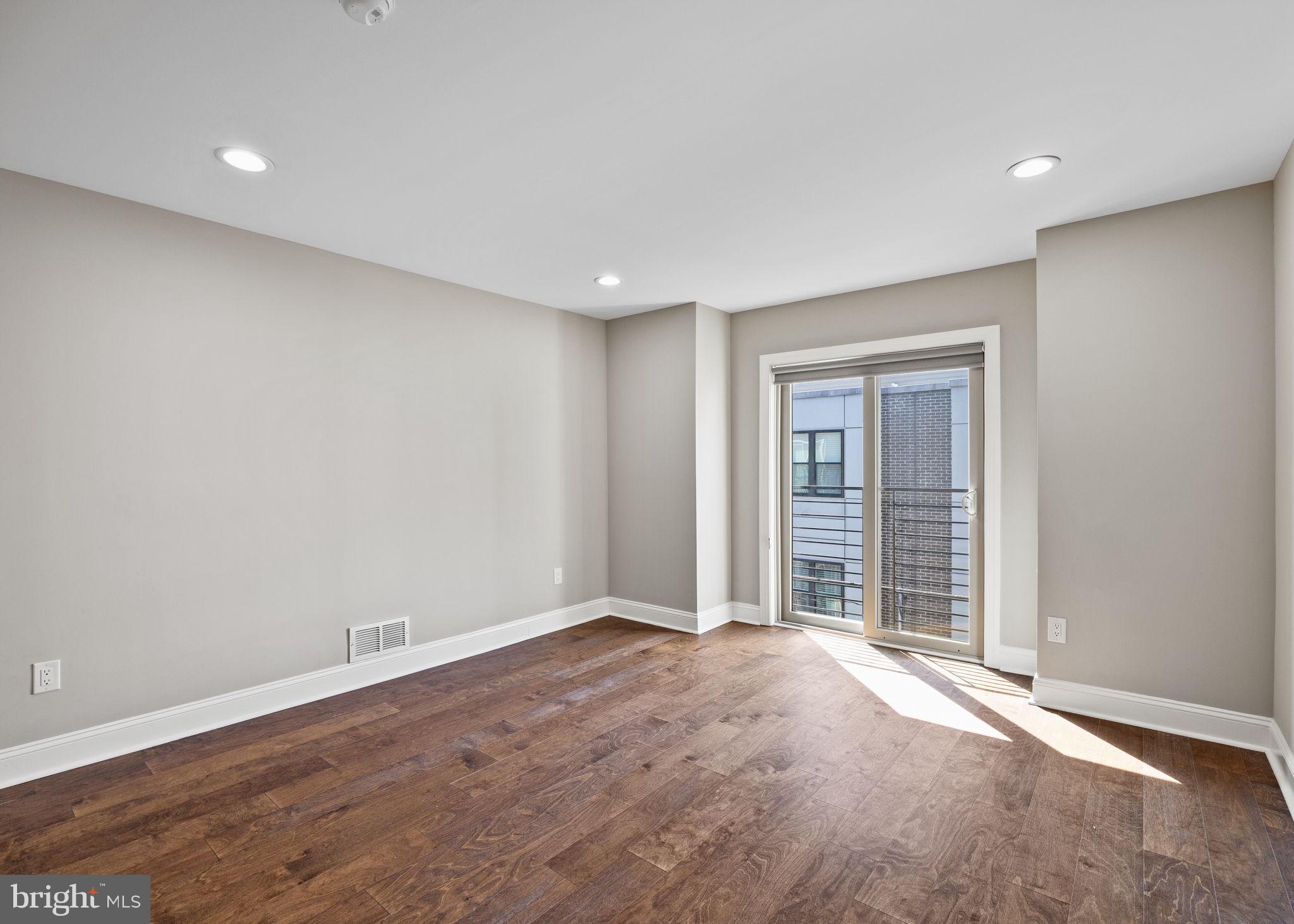 FRANCISVILLE - Residential