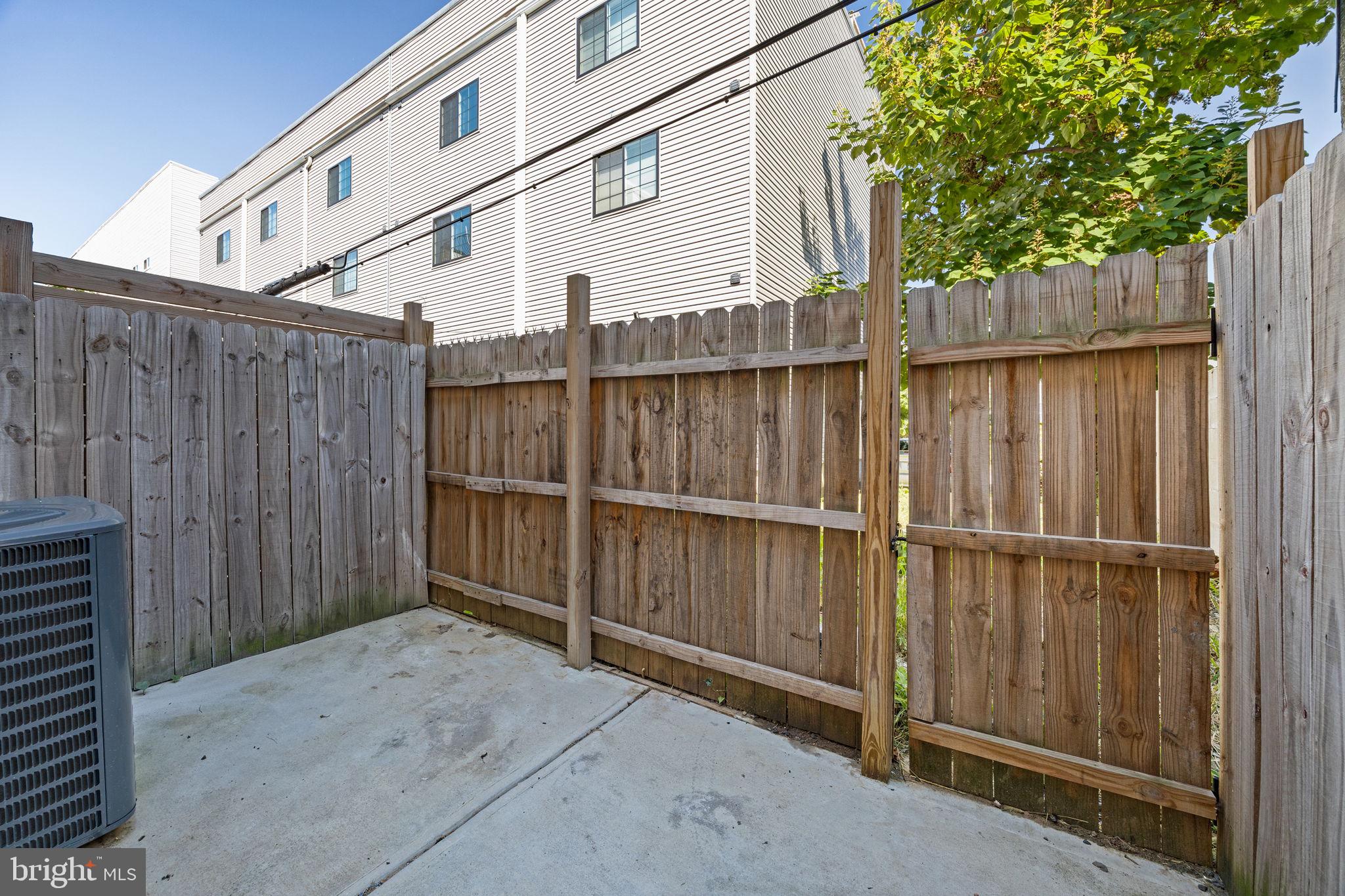 FRANCISVILLE - Residential