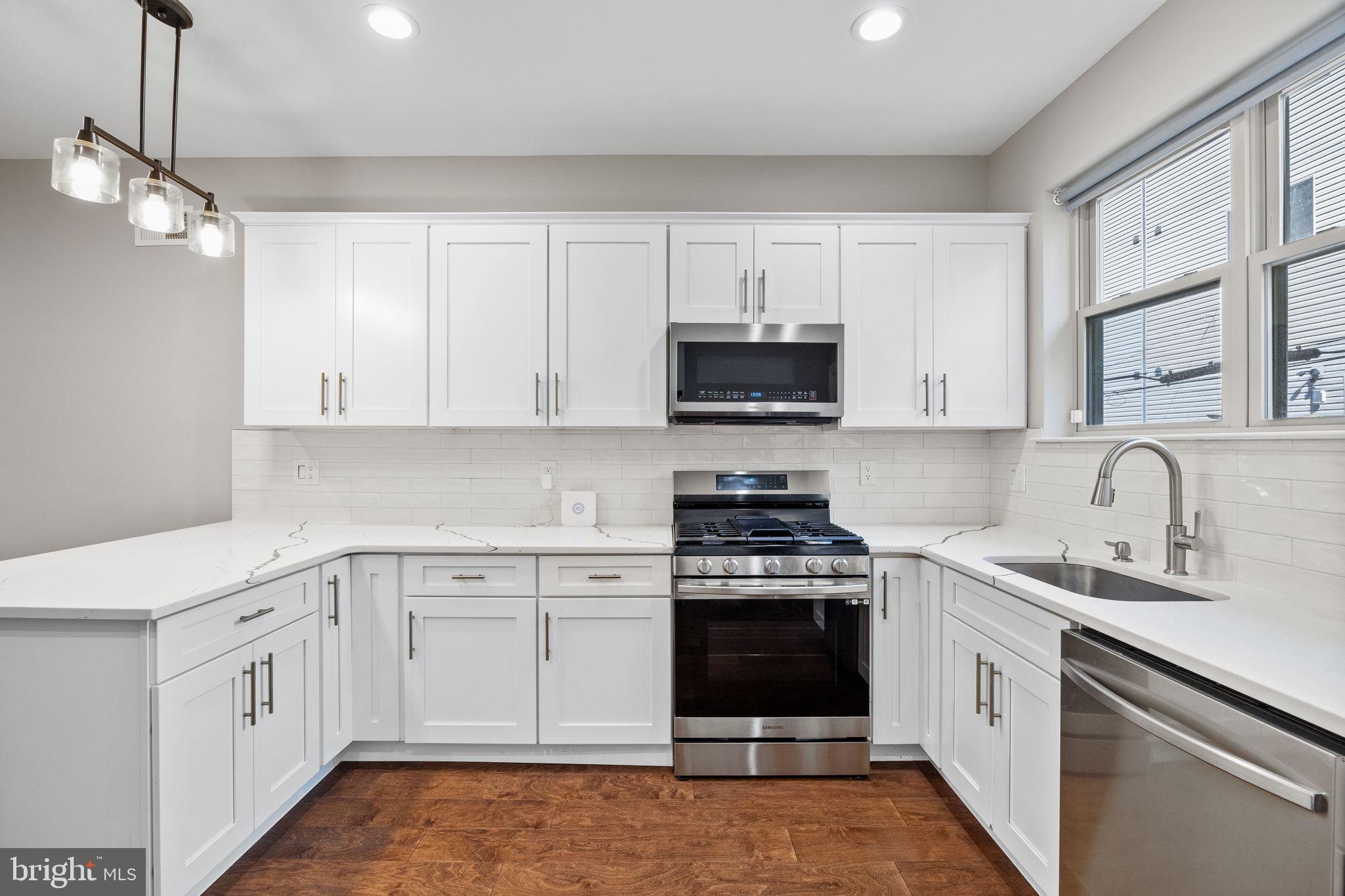 FRANCISVILLE - Residential