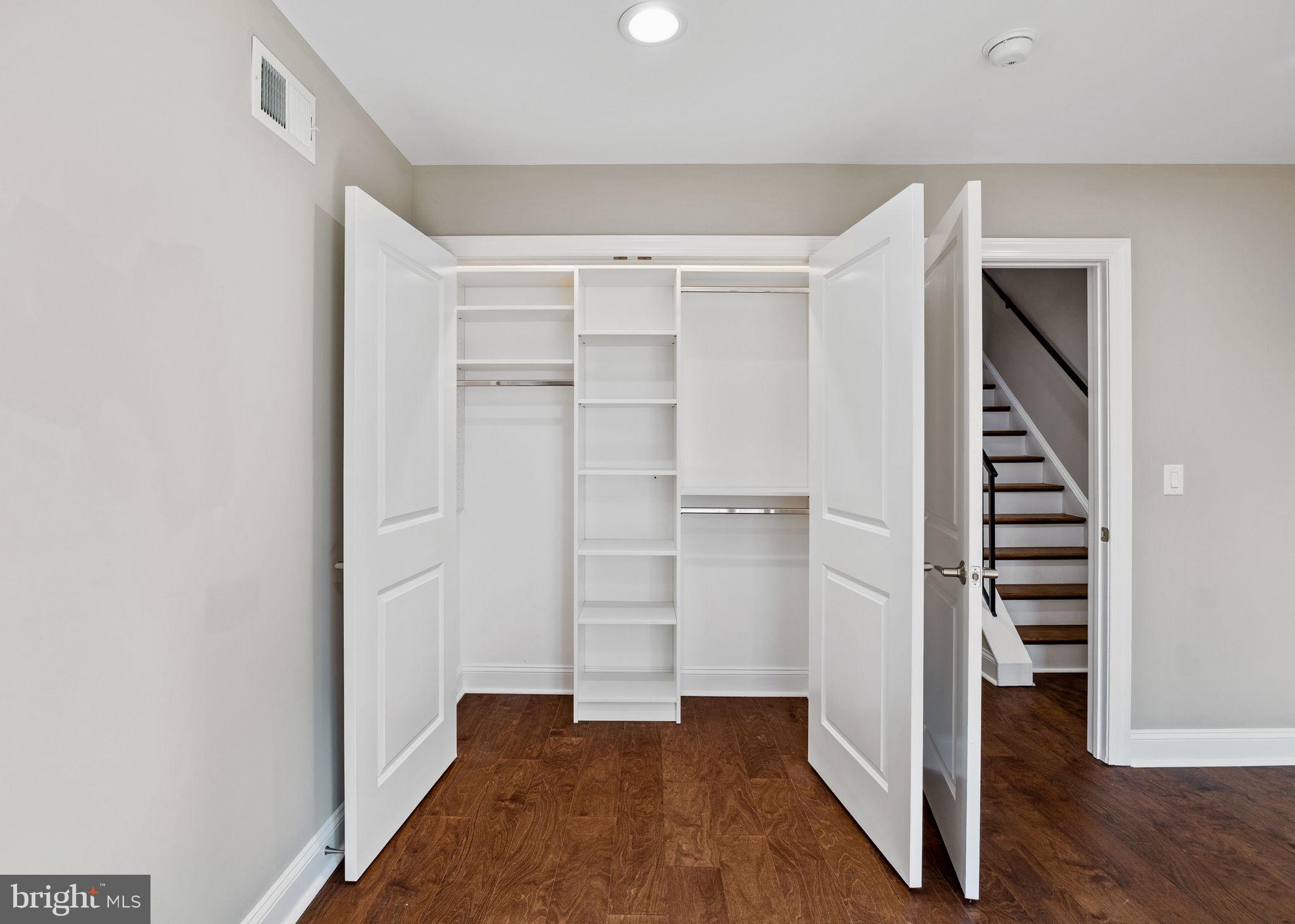 FRANCISVILLE - Residential