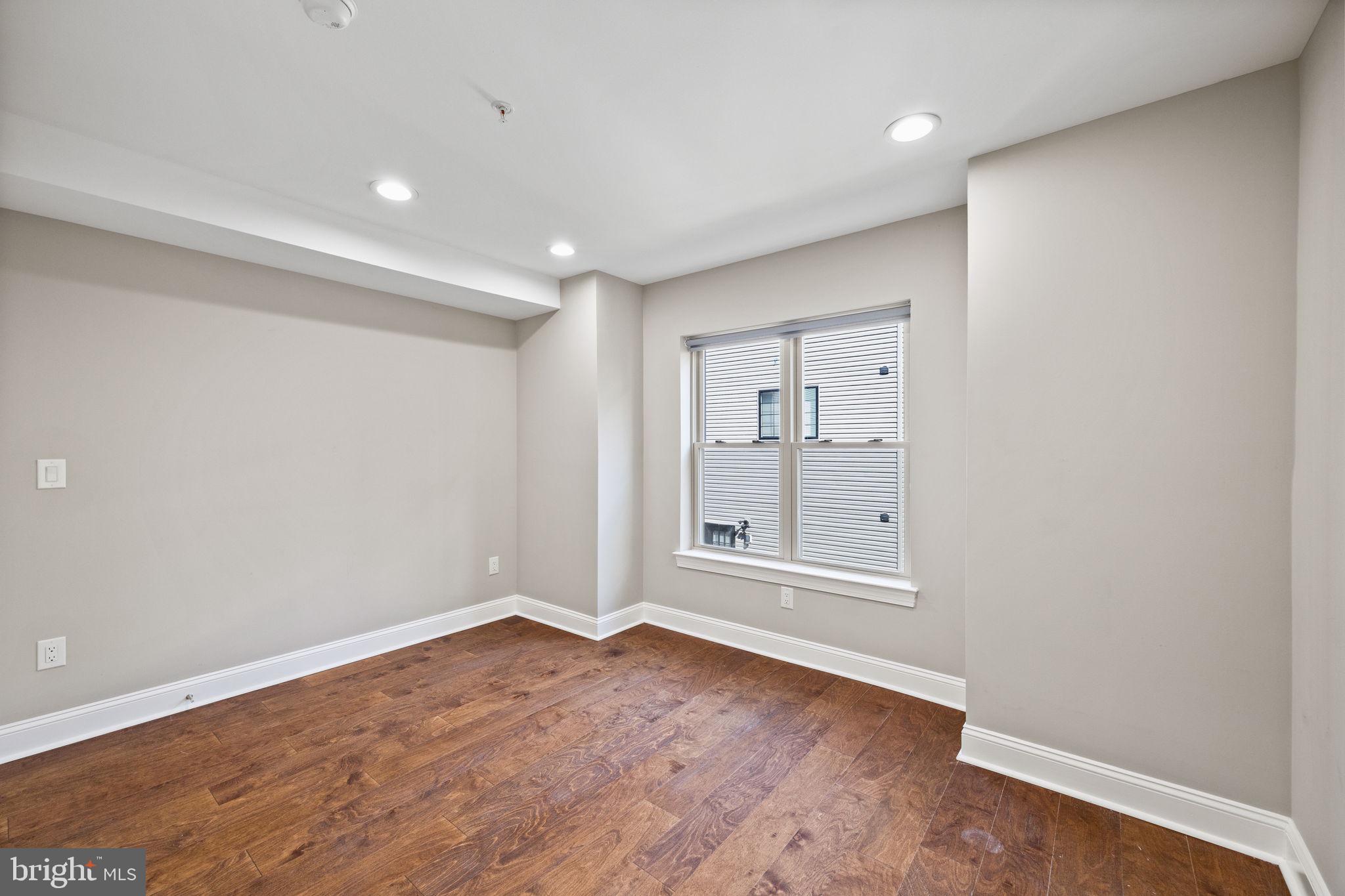 FRANCISVILLE - Residential