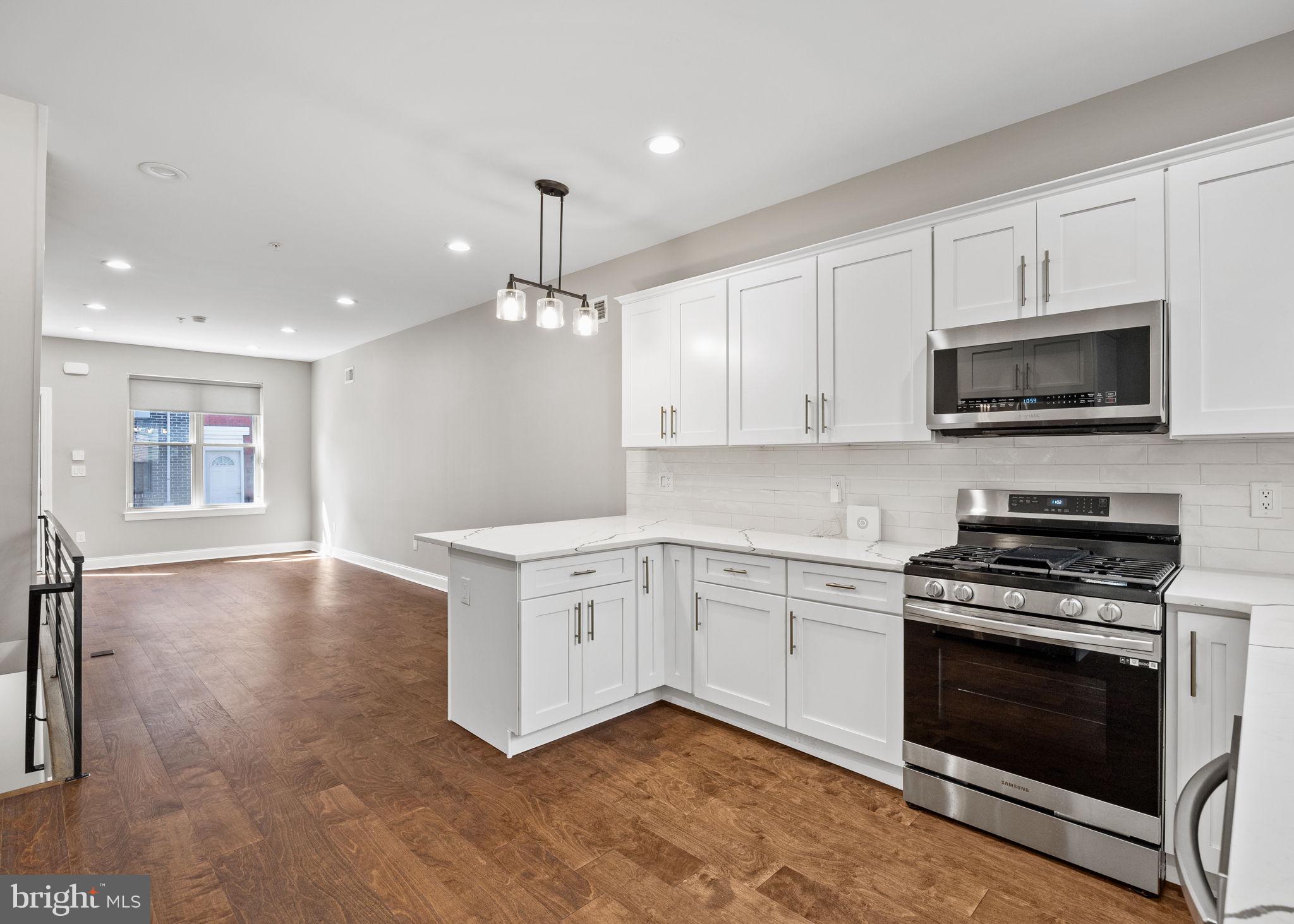 FRANCISVILLE - Residential