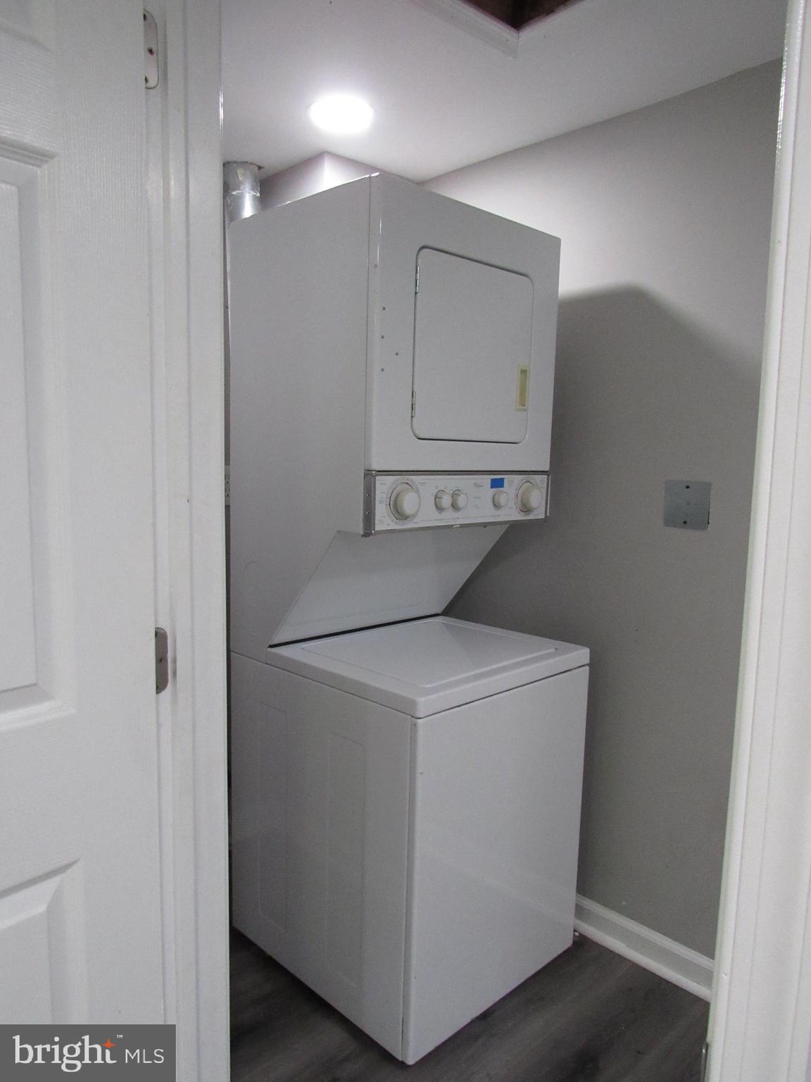 ABERDEEN HILLS - Residential