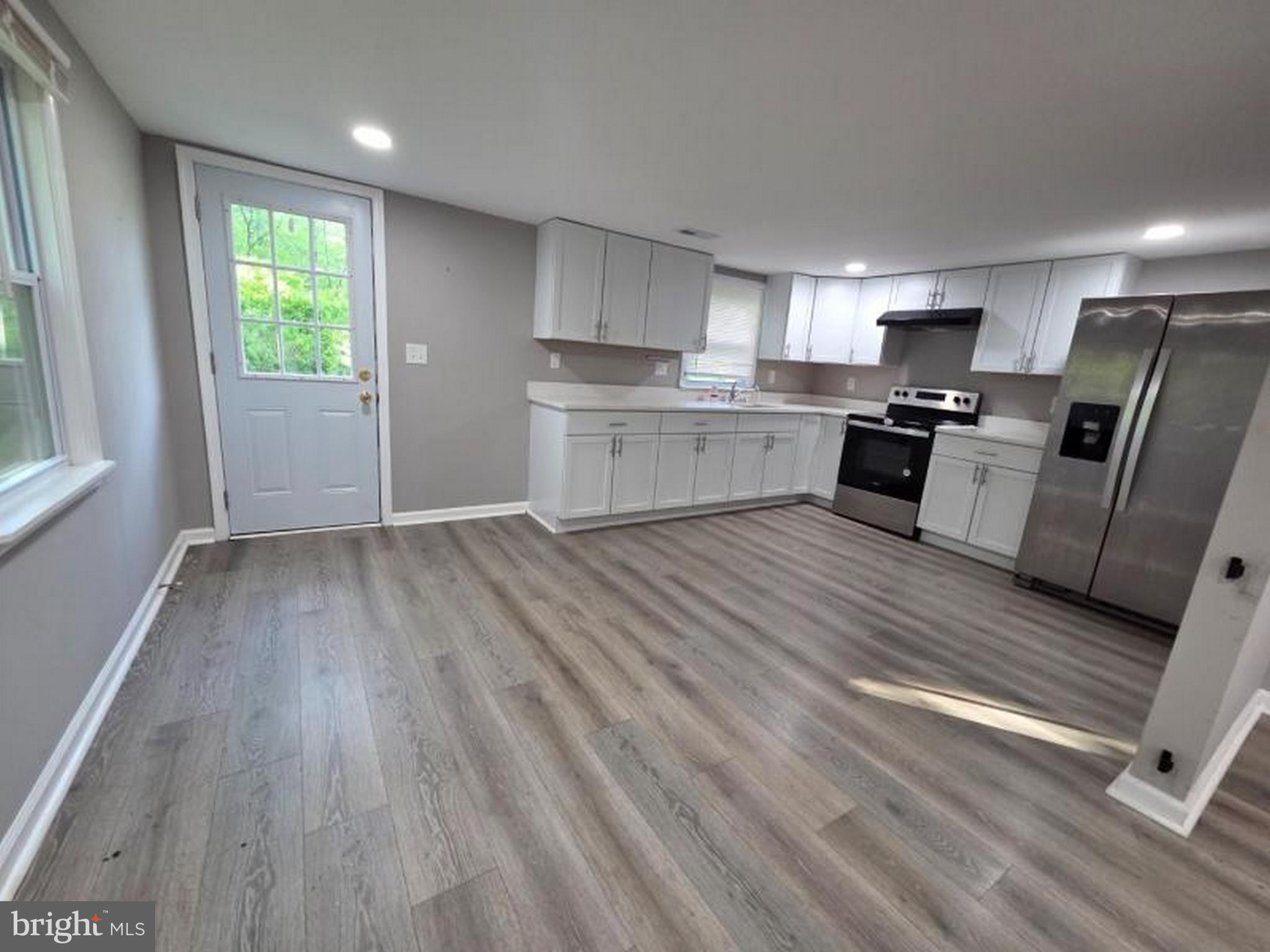 ABERDEEN HILLS - Residential