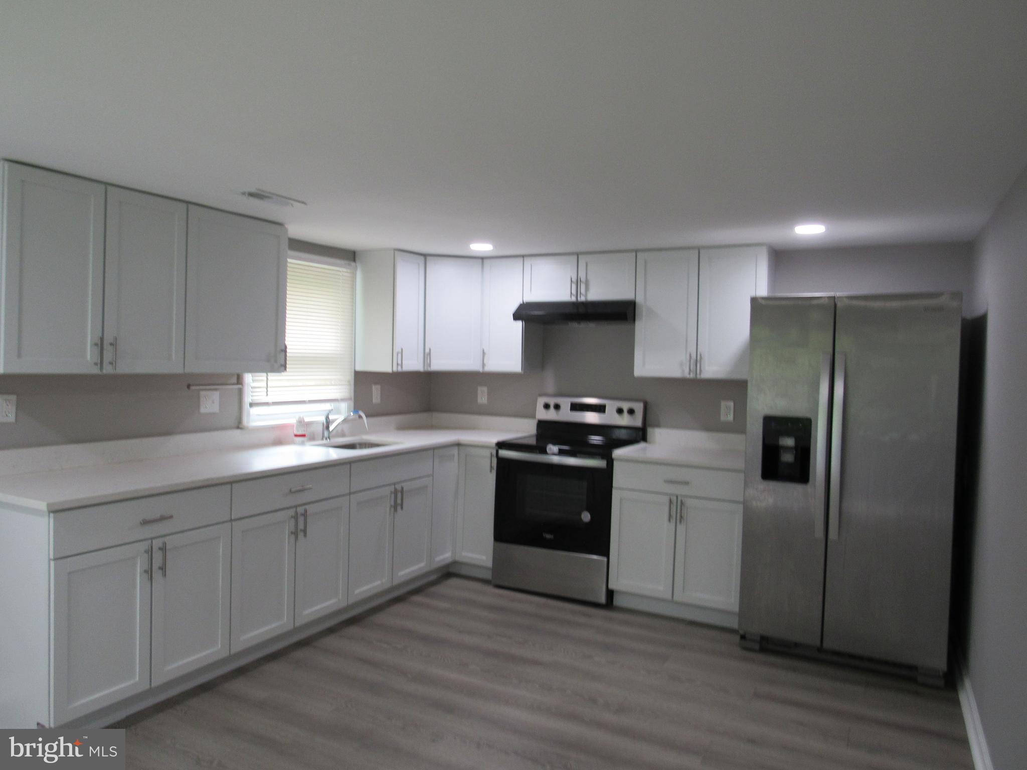 ABERDEEN HILLS - Residential