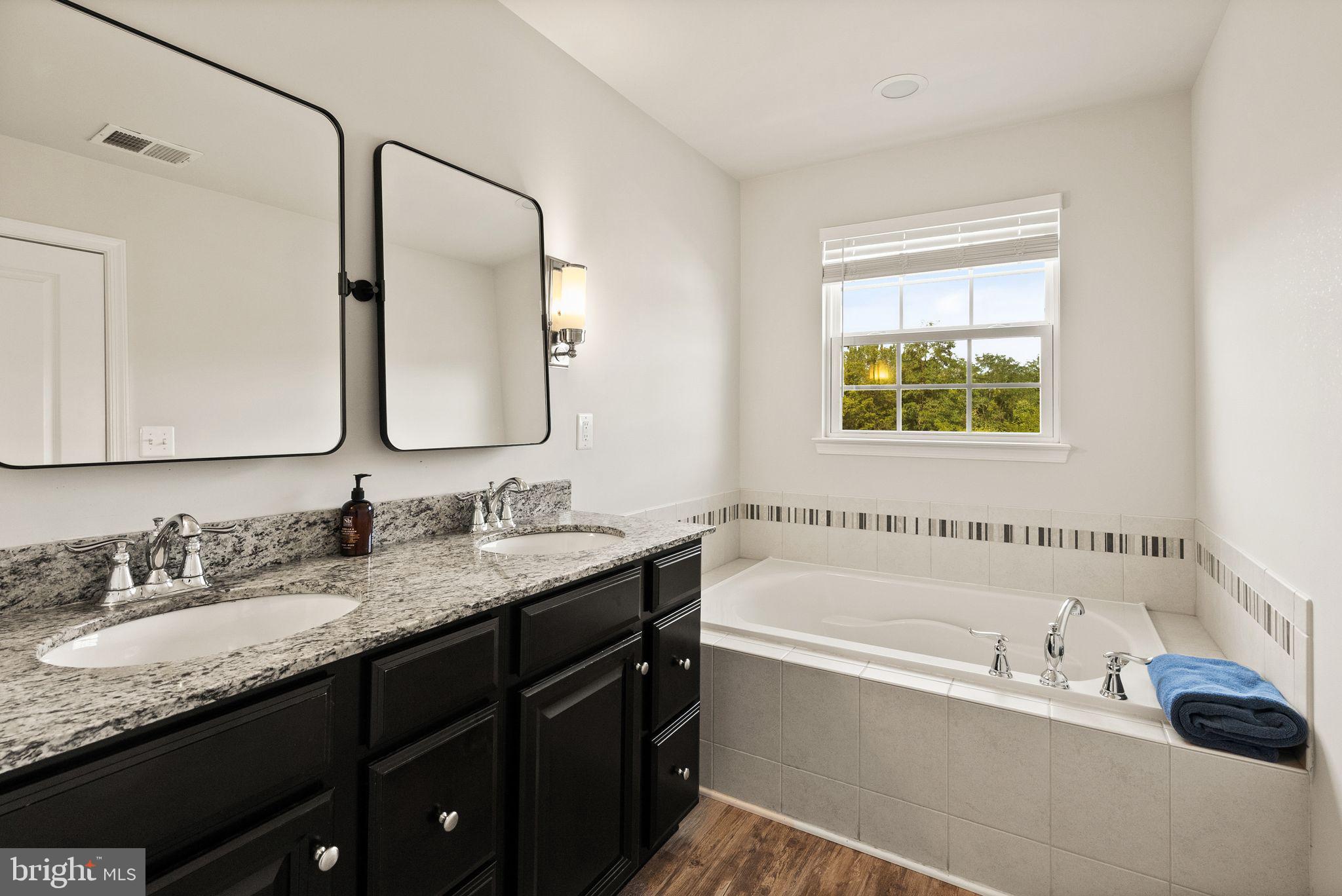 WENTWORTH GREEN - Residential Lease