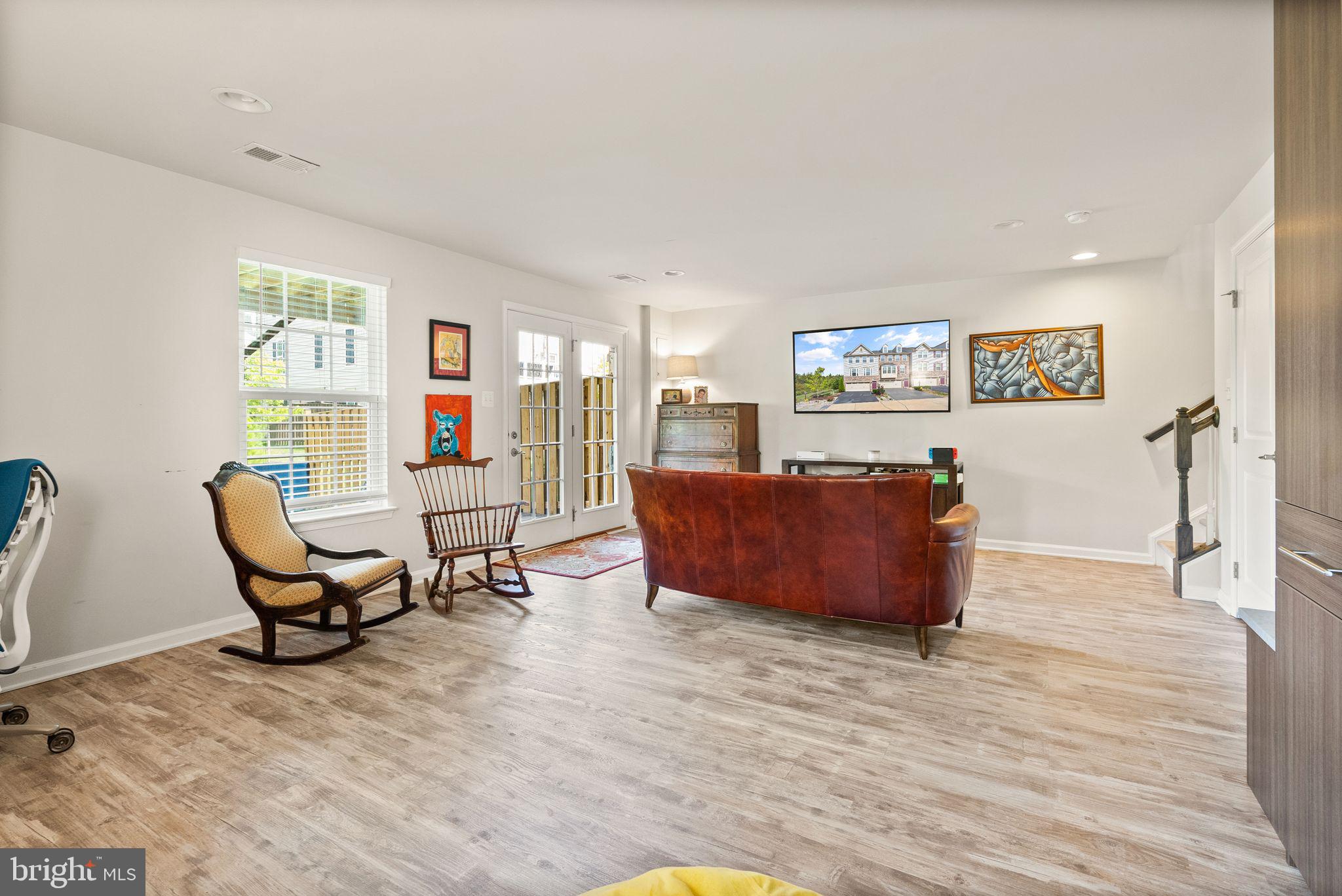 WENTWORTH GREEN - Residential Lease