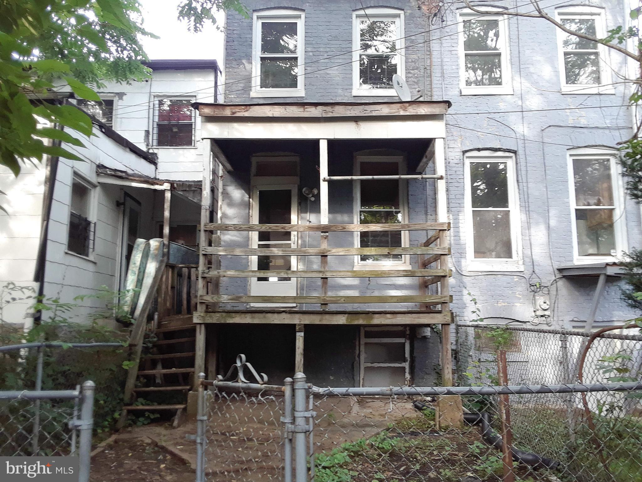 YALE HEIGHTS - Residential