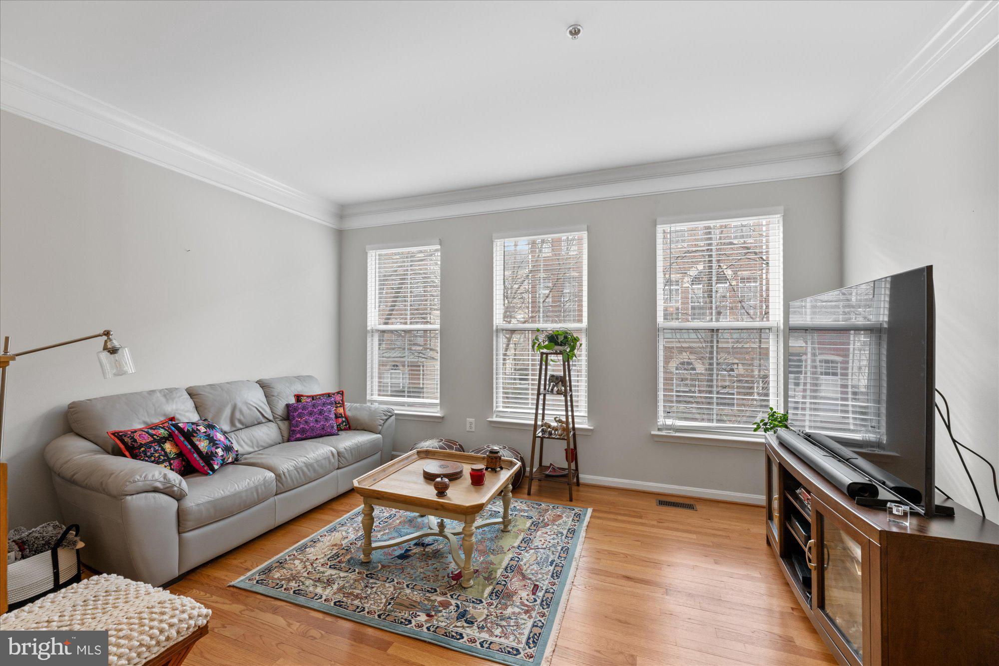 CAMERON STATION - Residential