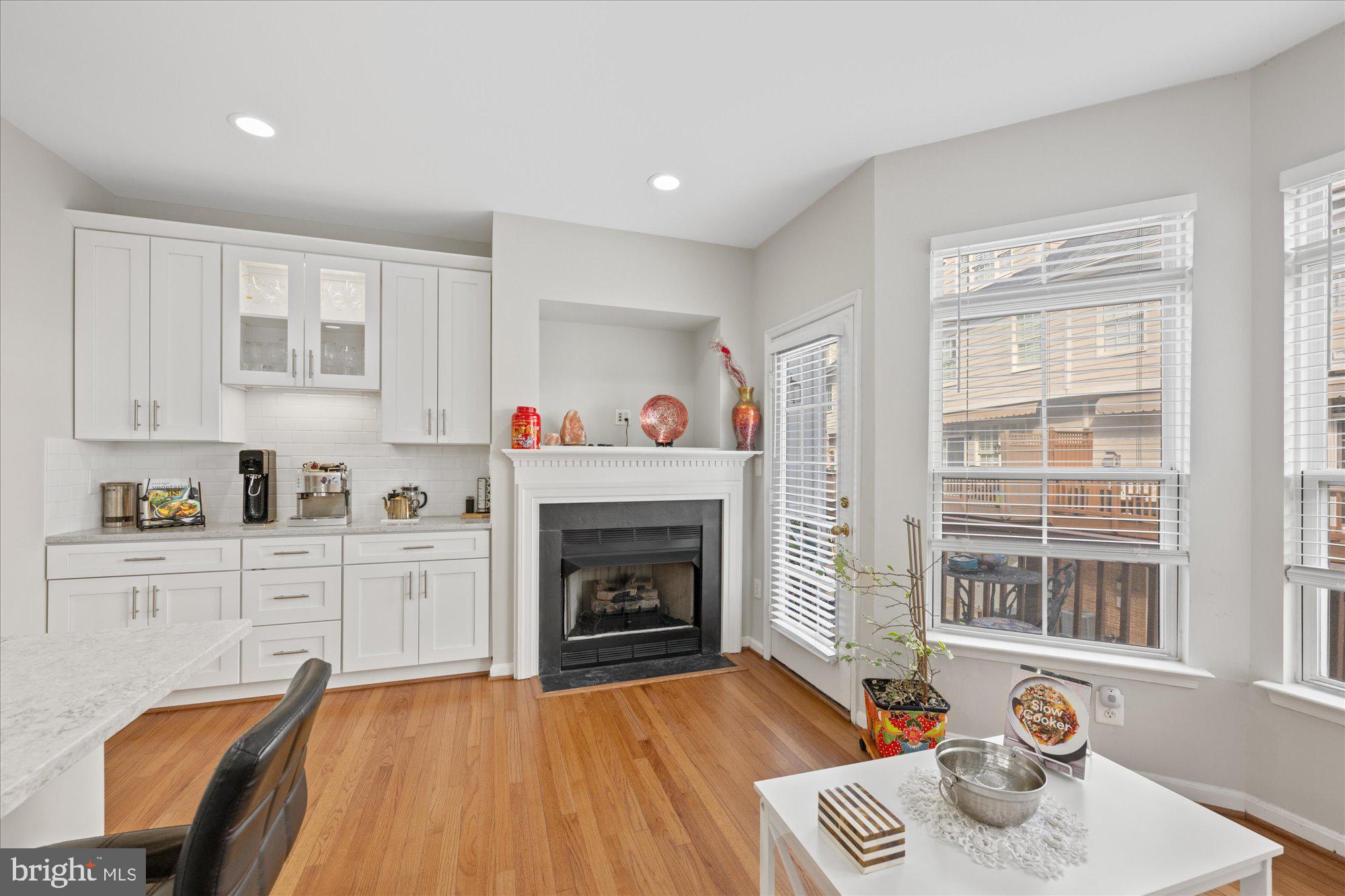 CAMERON STATION - Residential