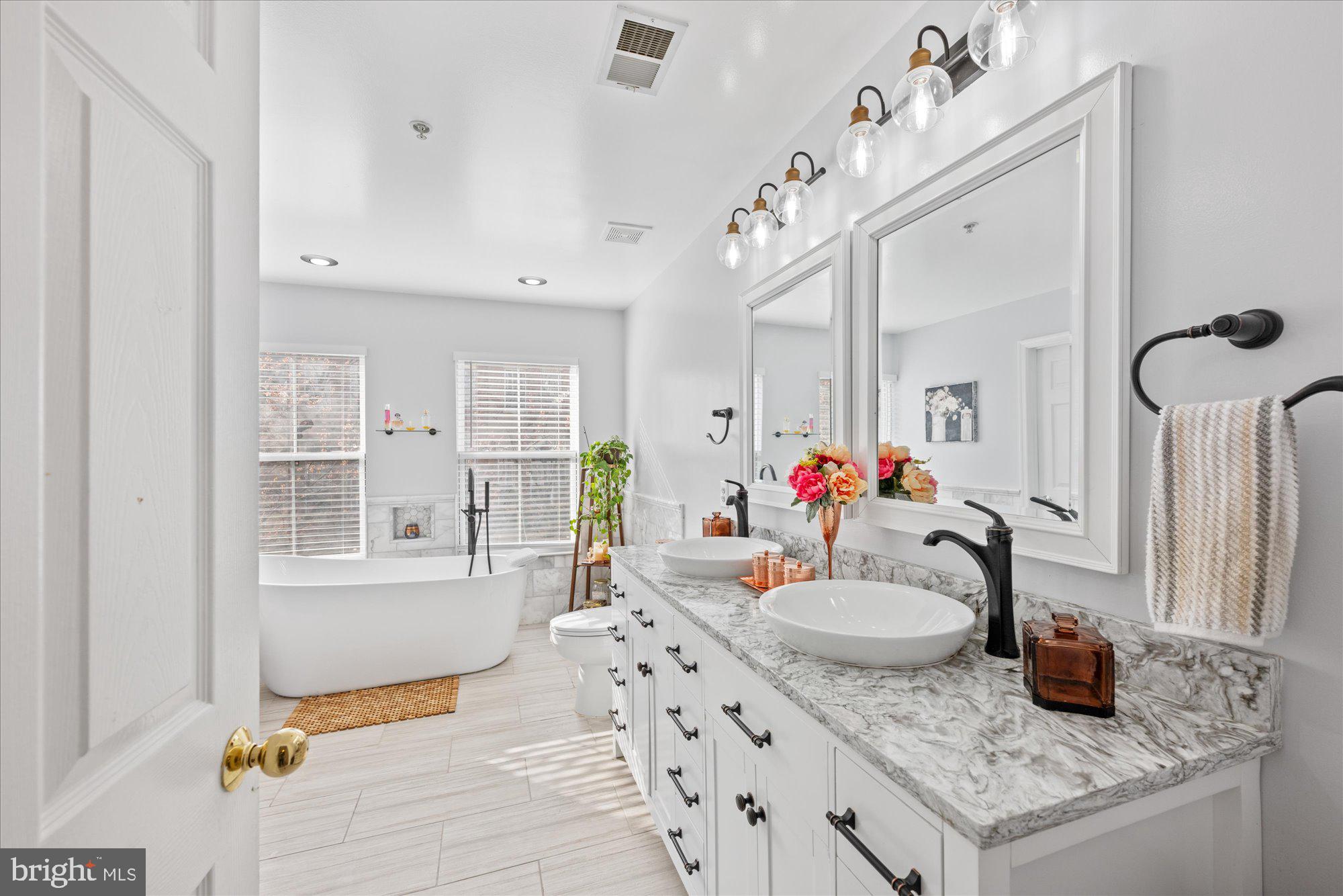 CAMERON STATION - Residential