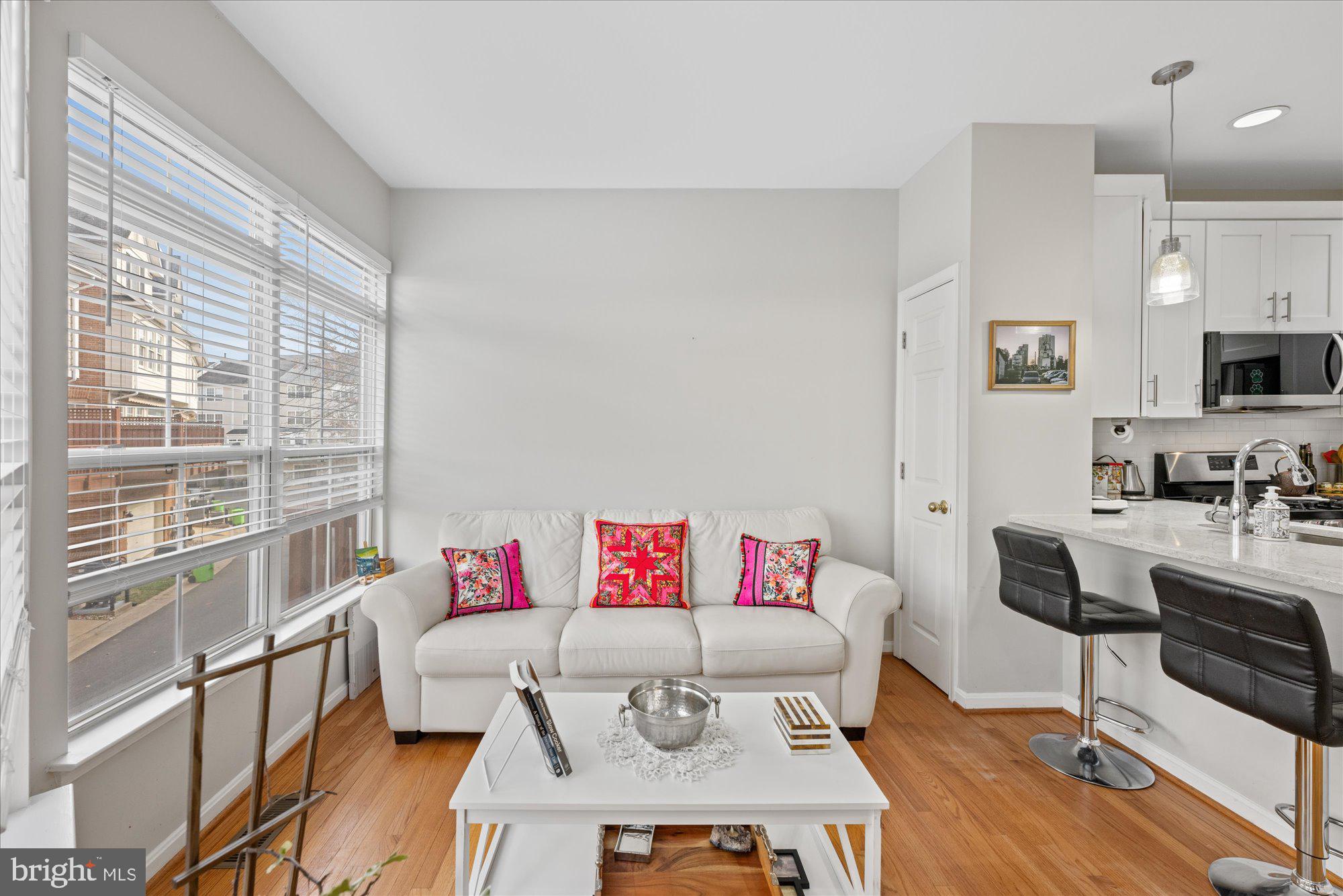 CAMERON STATION - Residential