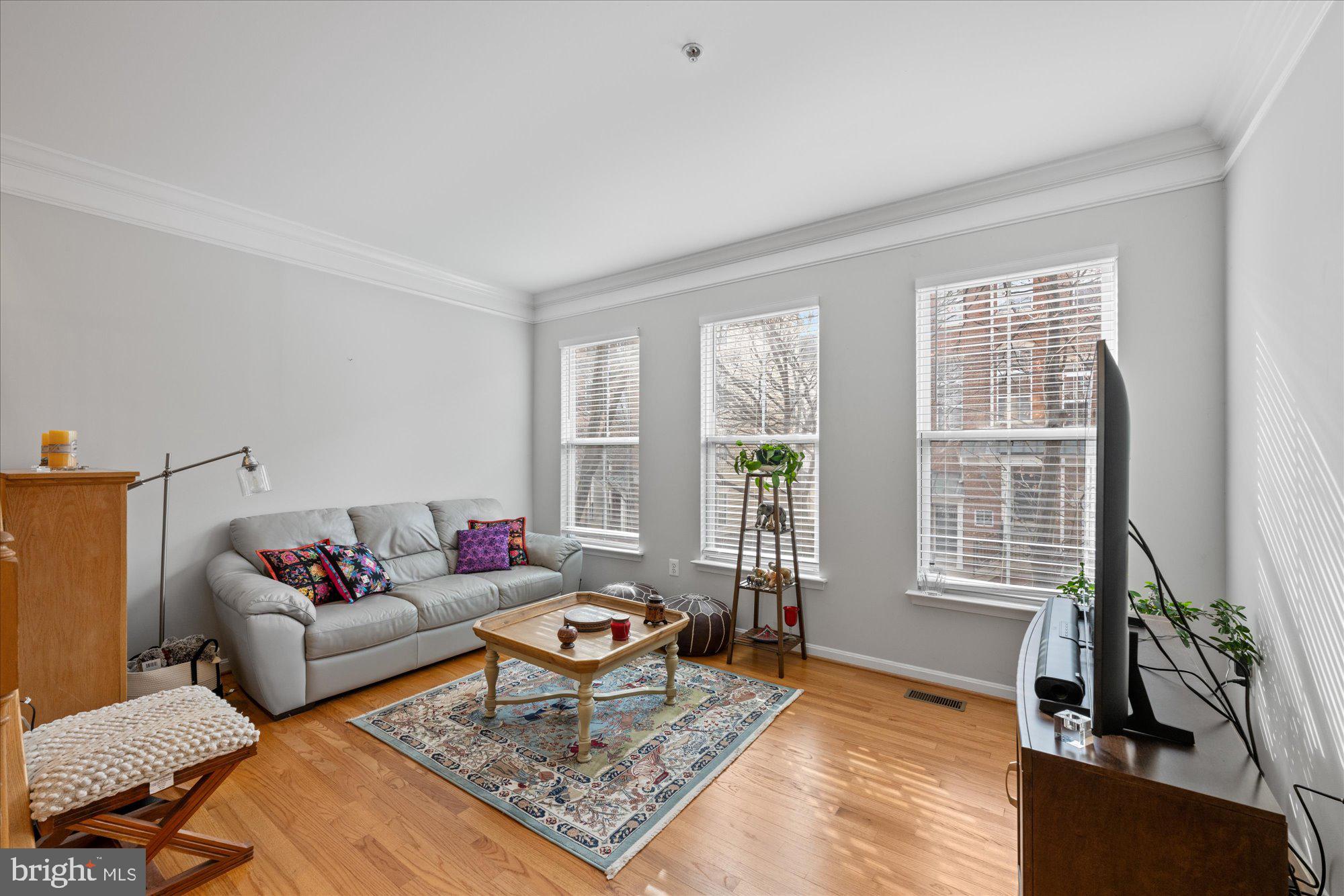 CAMERON STATION - Residential