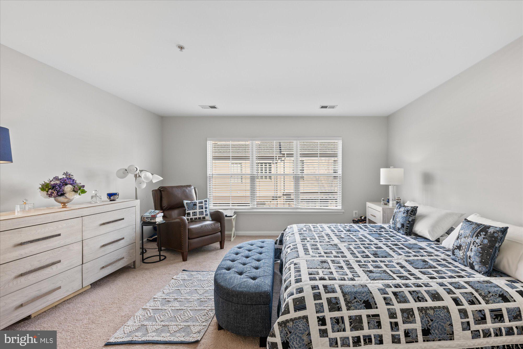 CAMERON STATION - Residential