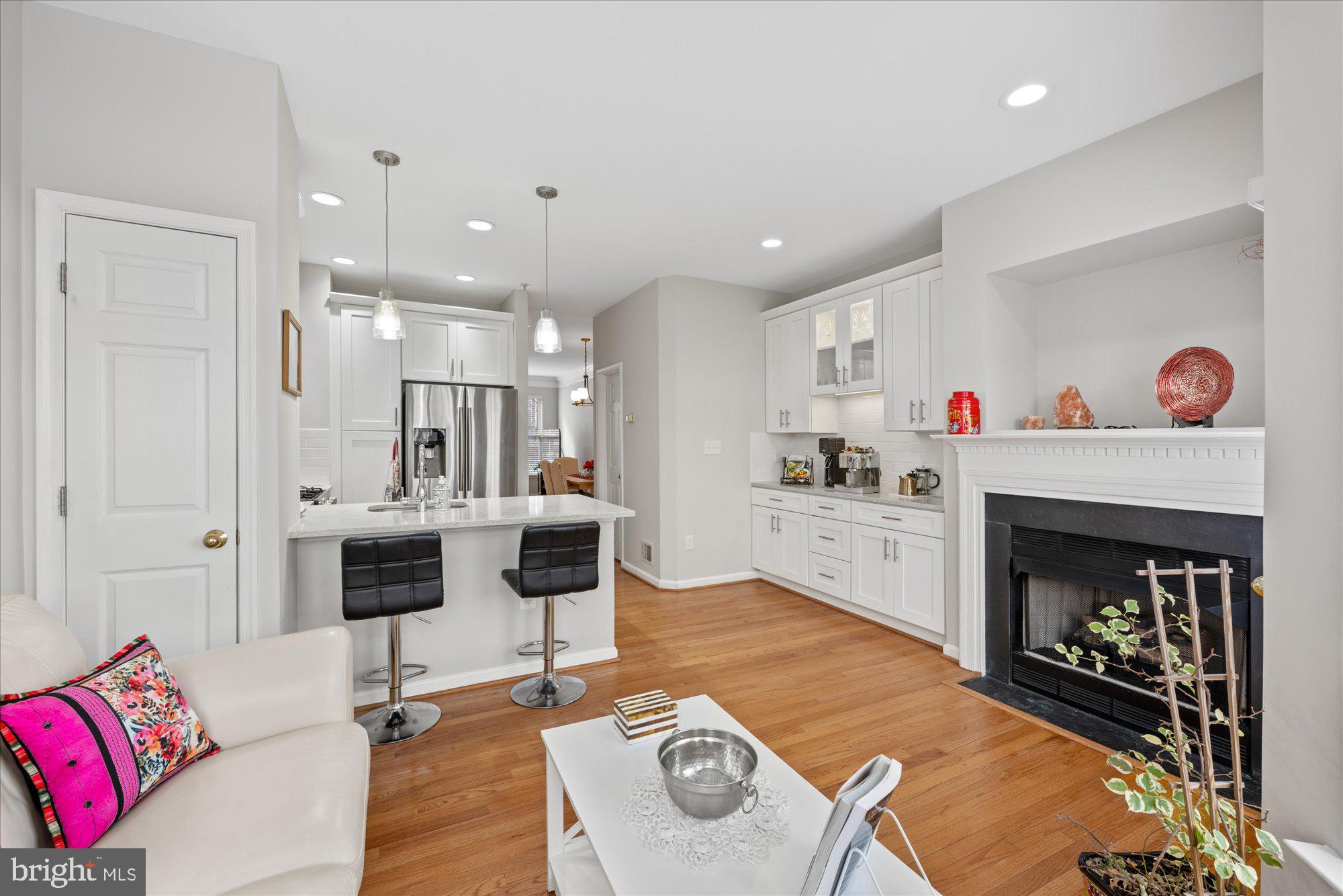 CAMERON STATION - Residential