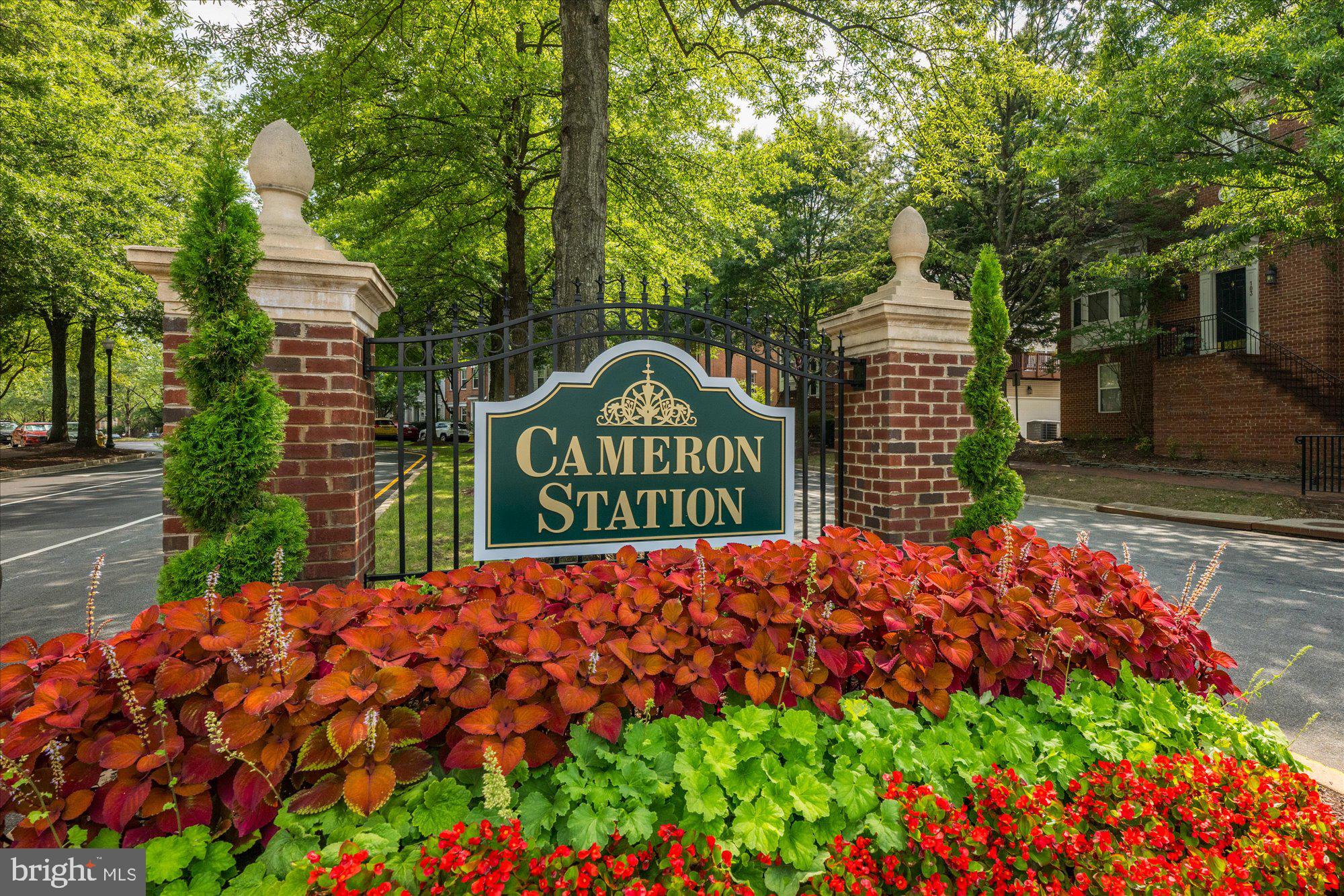 CAMERON STATION - Residential
