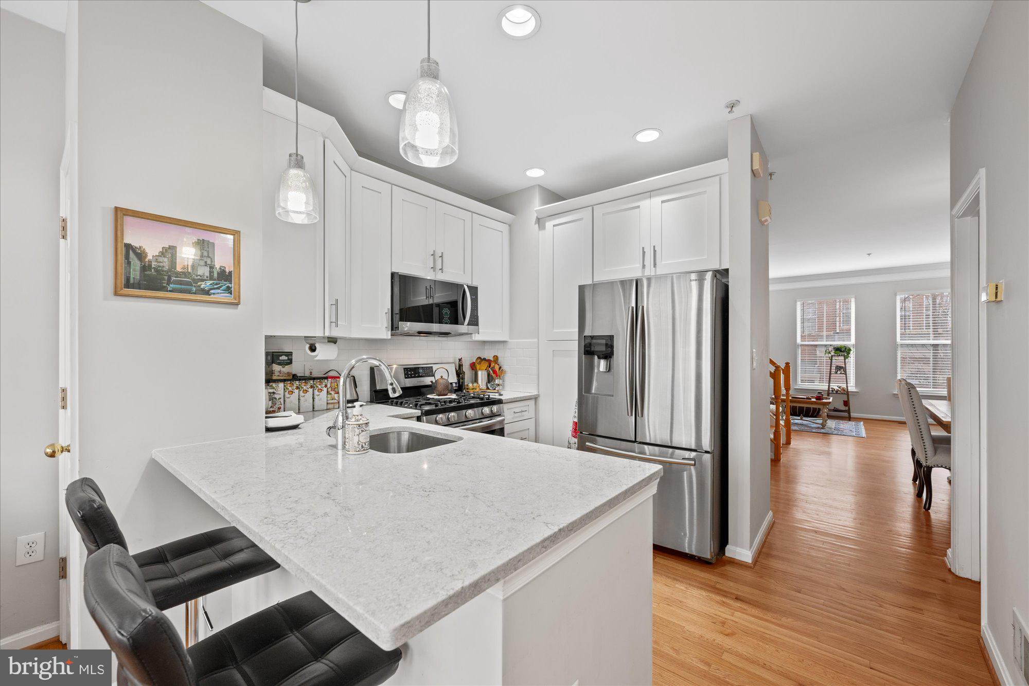 CAMERON STATION - Residential