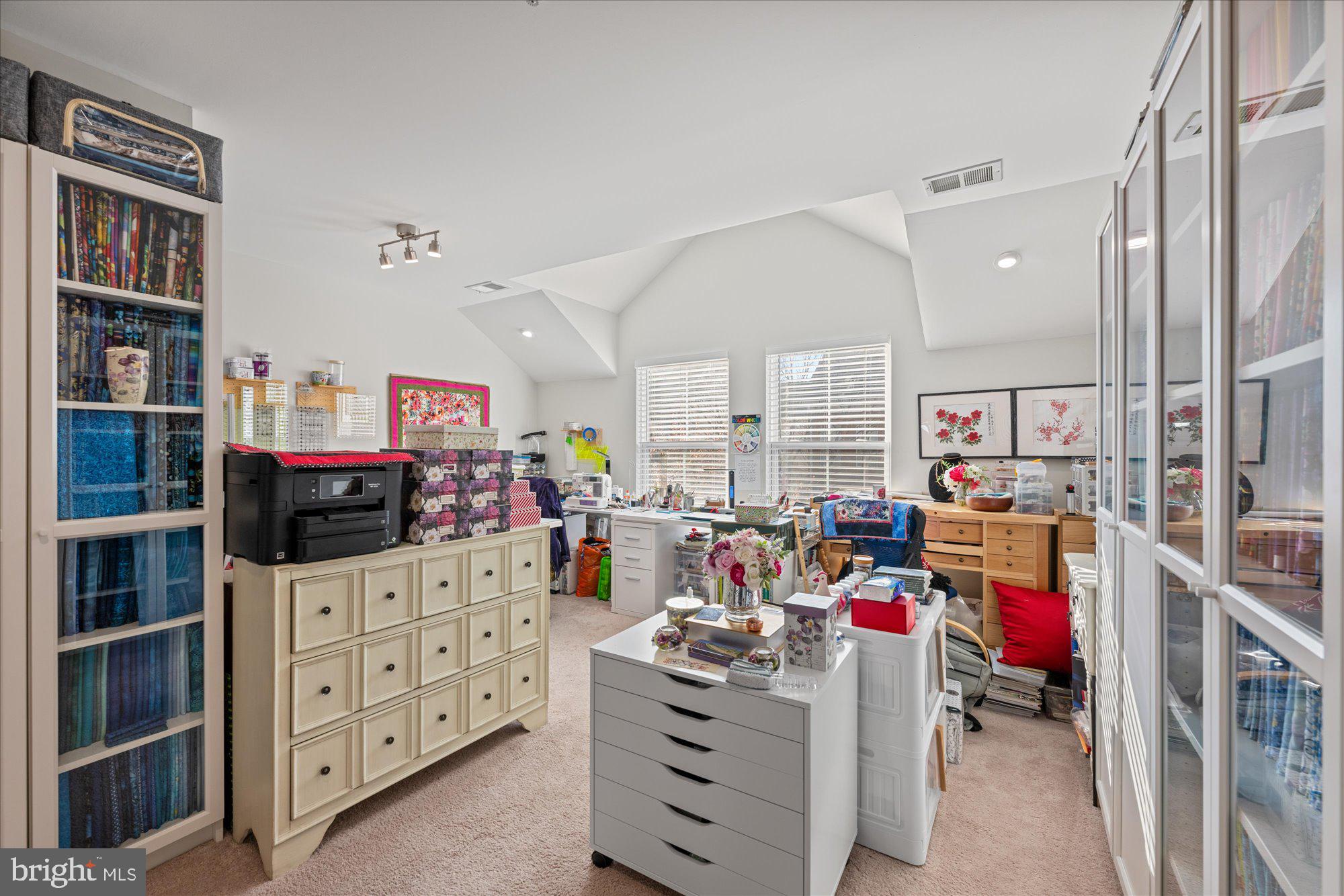 CAMERON STATION - Residential