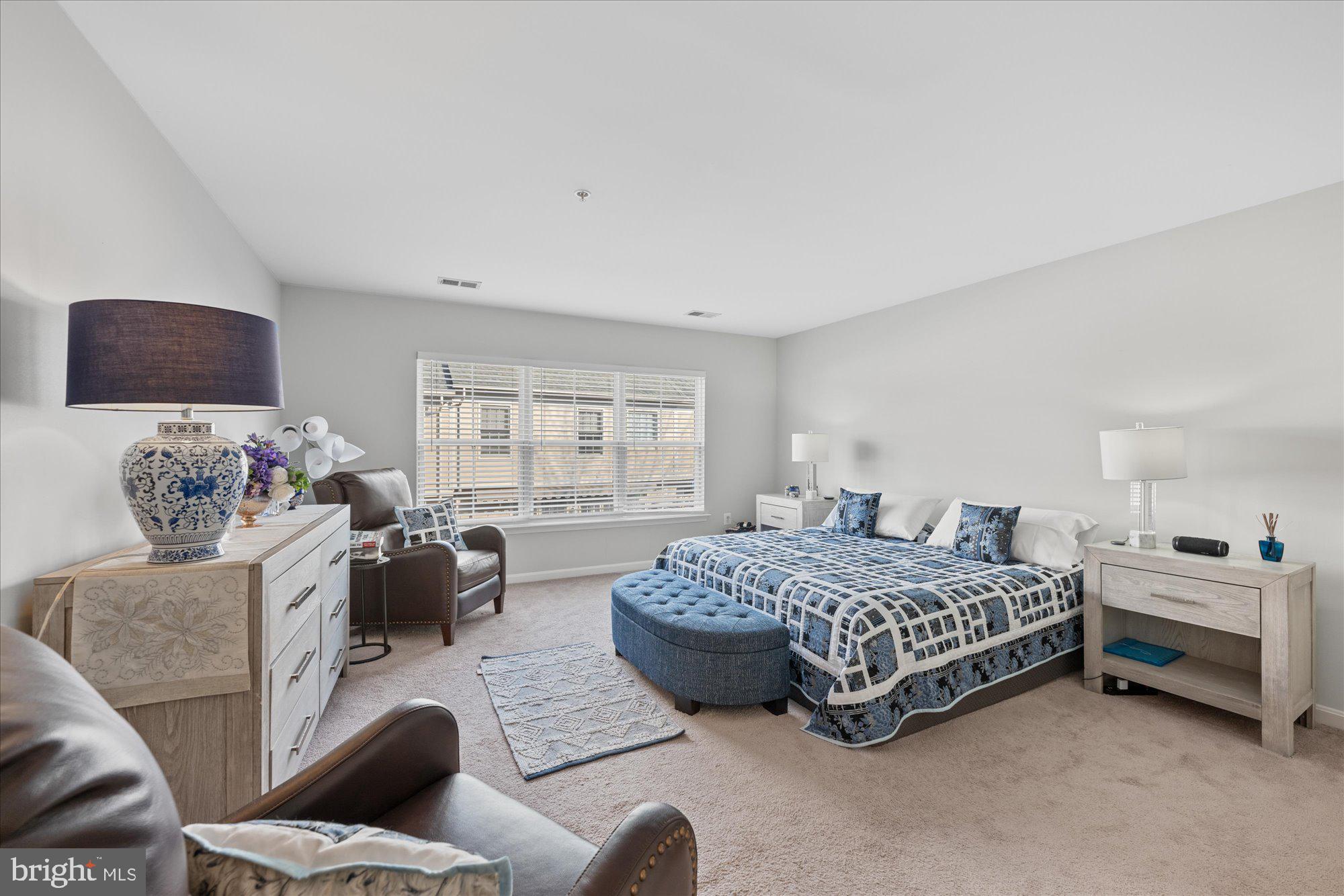 CAMERON STATION - Residential