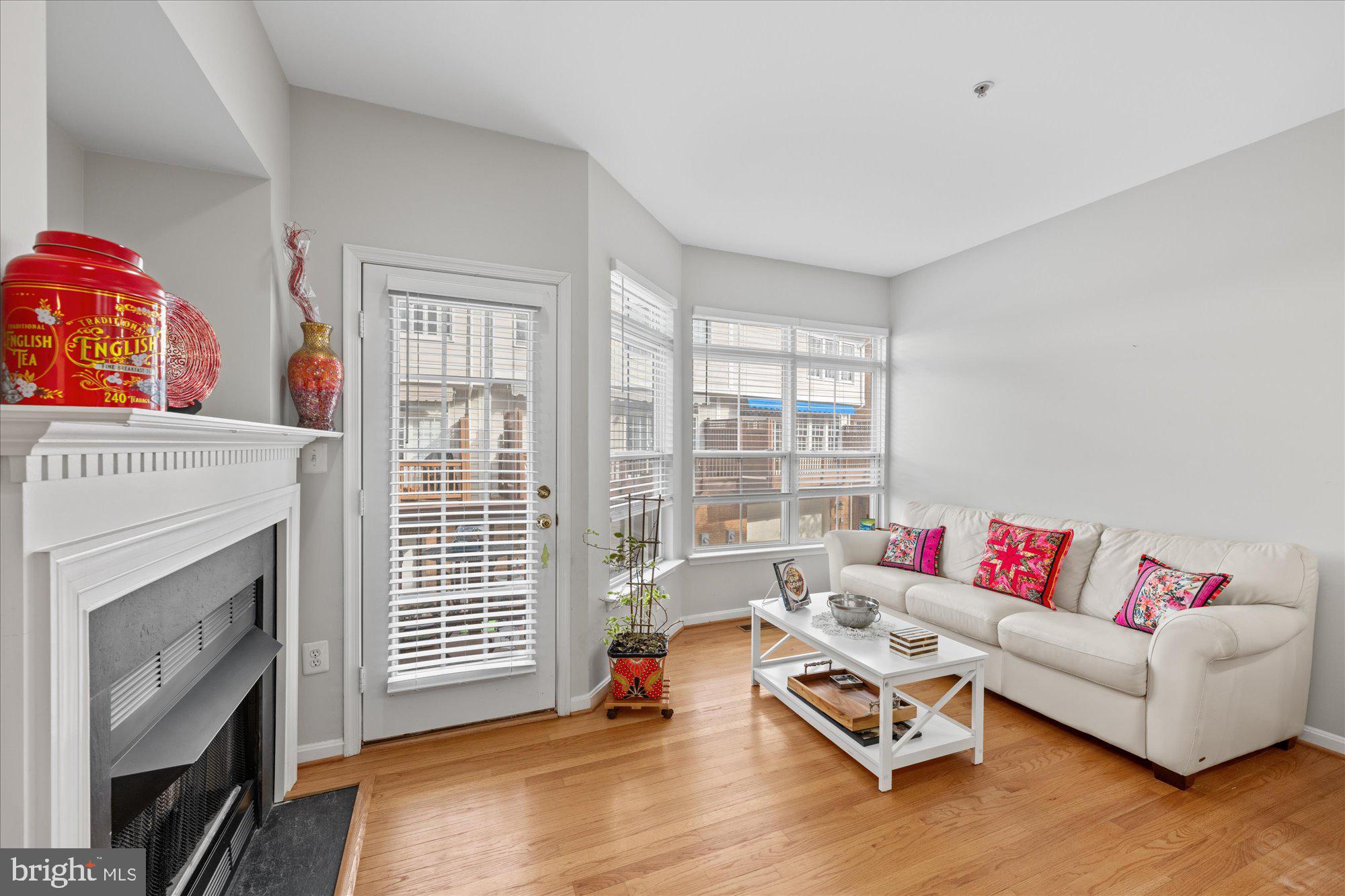 CAMERON STATION - Residential