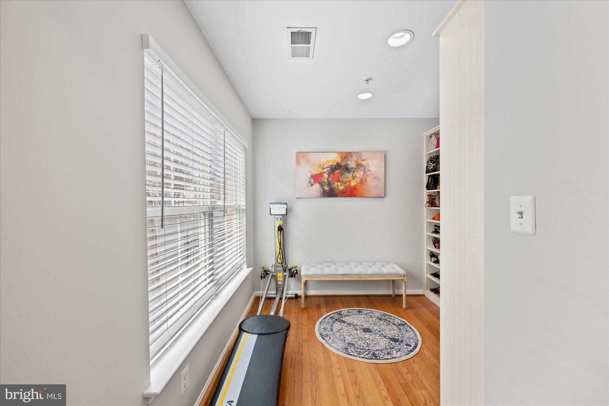 CAMERON STATION - Residential