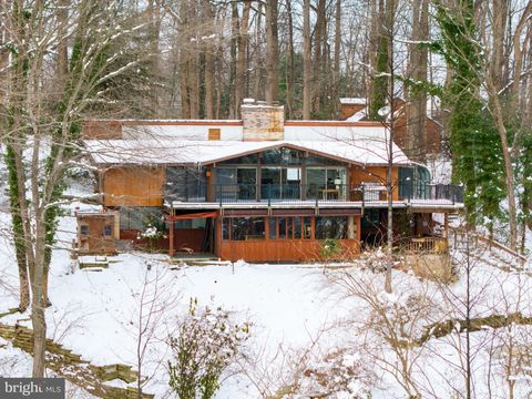 712 HIGHSPIRE ROAD GLENMOORE PA 19343