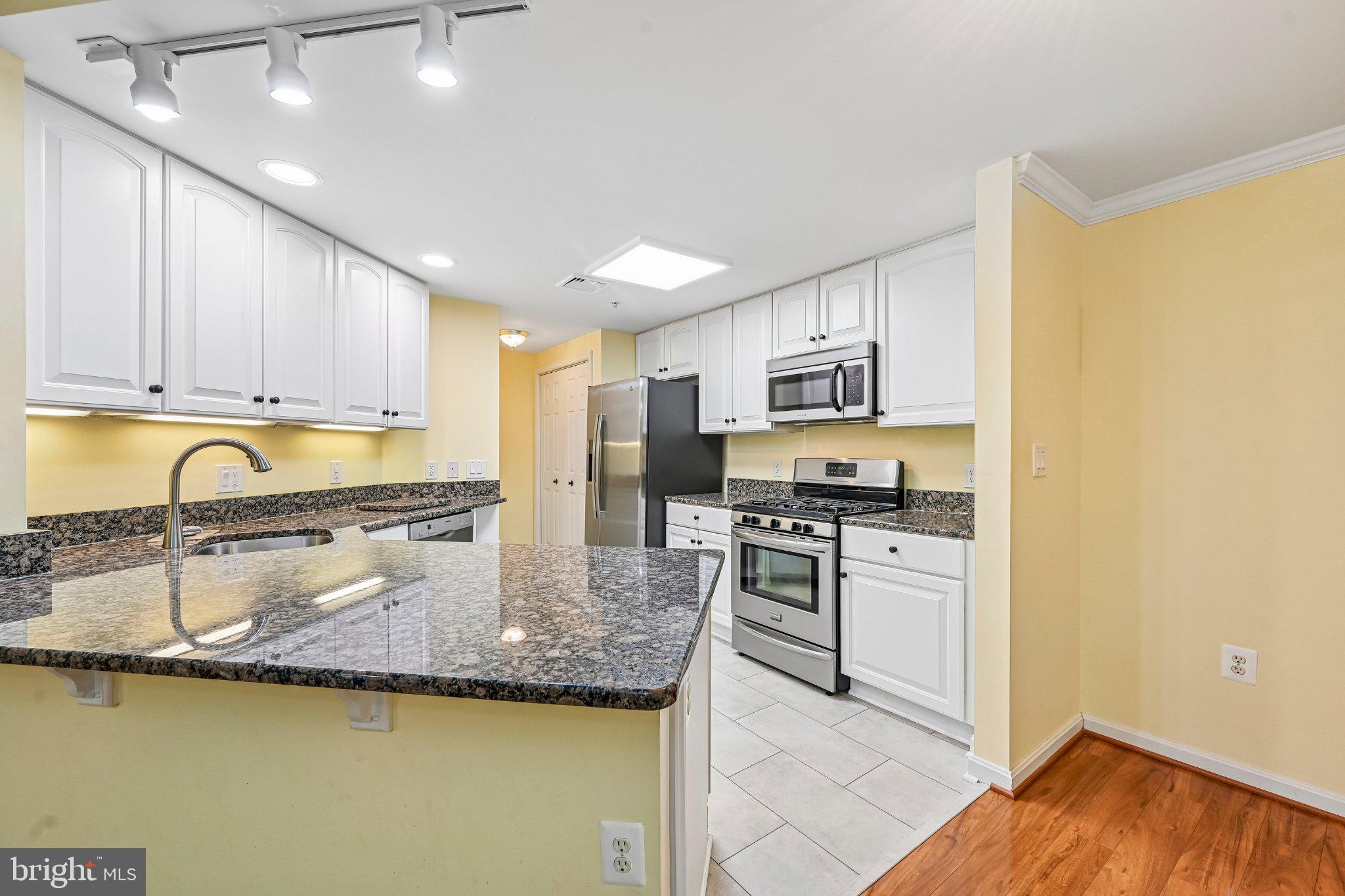 604 MCKINSEY PARK DRIVE 304