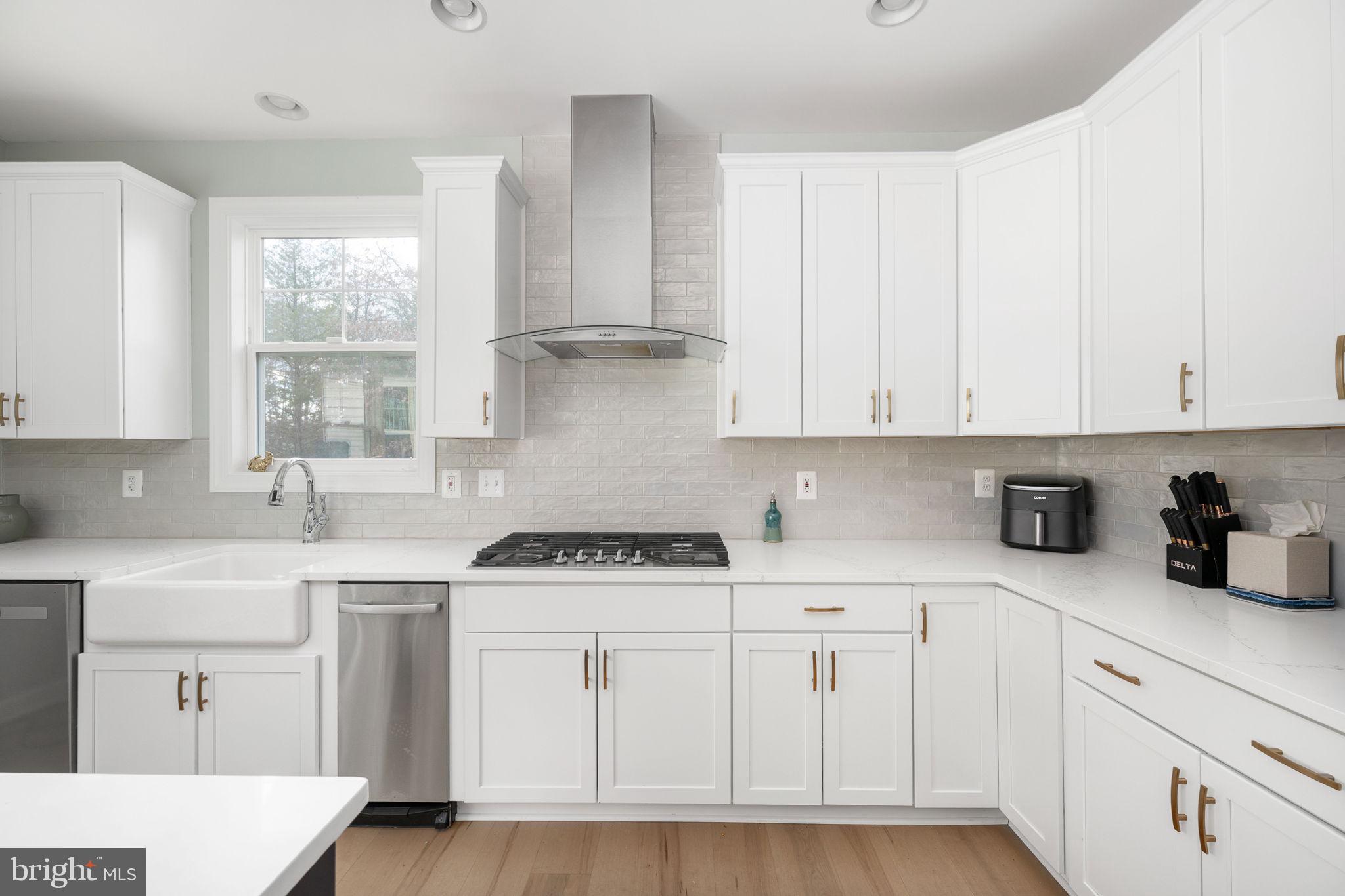 SULLIVAN ESTATES - Residential