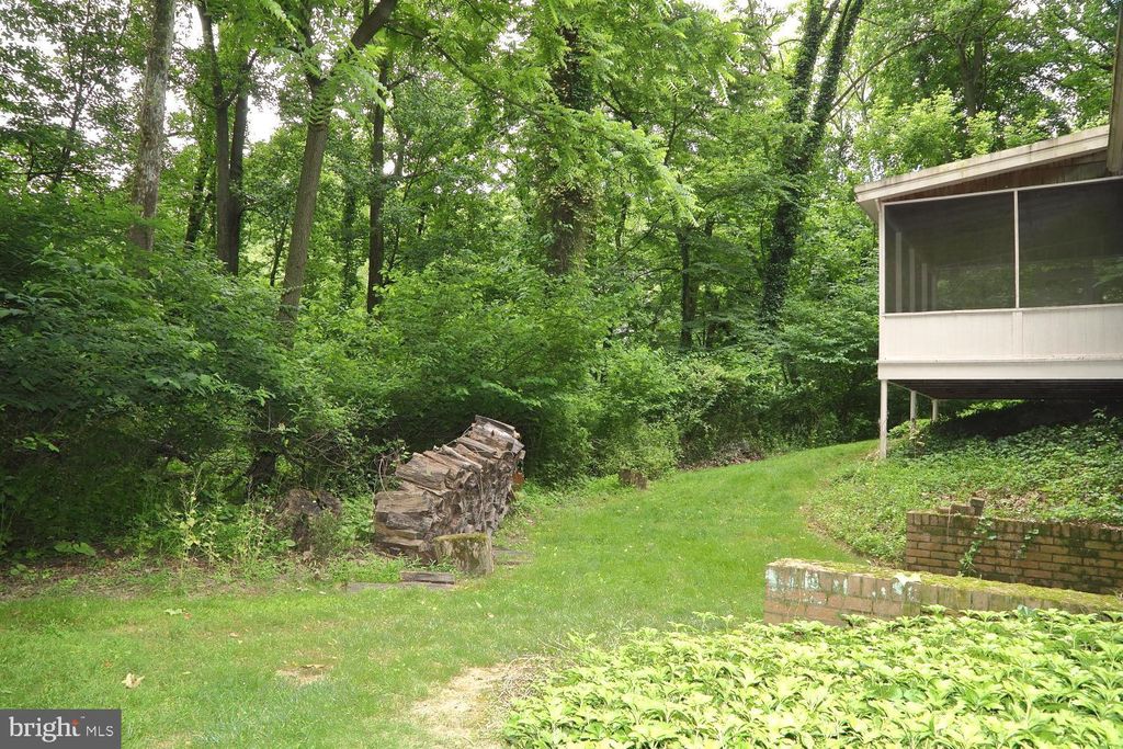 Photo of 1061 Sherry Lane, Lancaster, PA 17601 (MLS # PALA2051852)